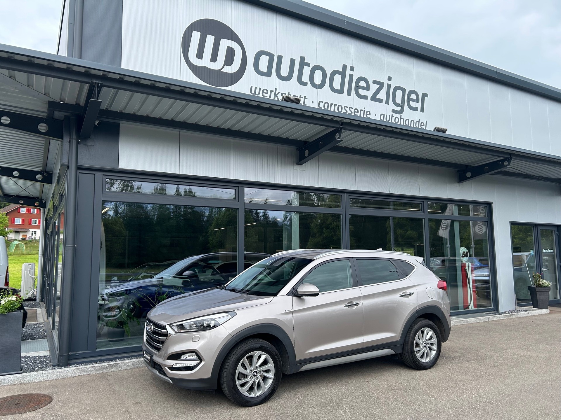 HYUNDAI Tucson 1.6 TGDI Plena 4WD Automatic