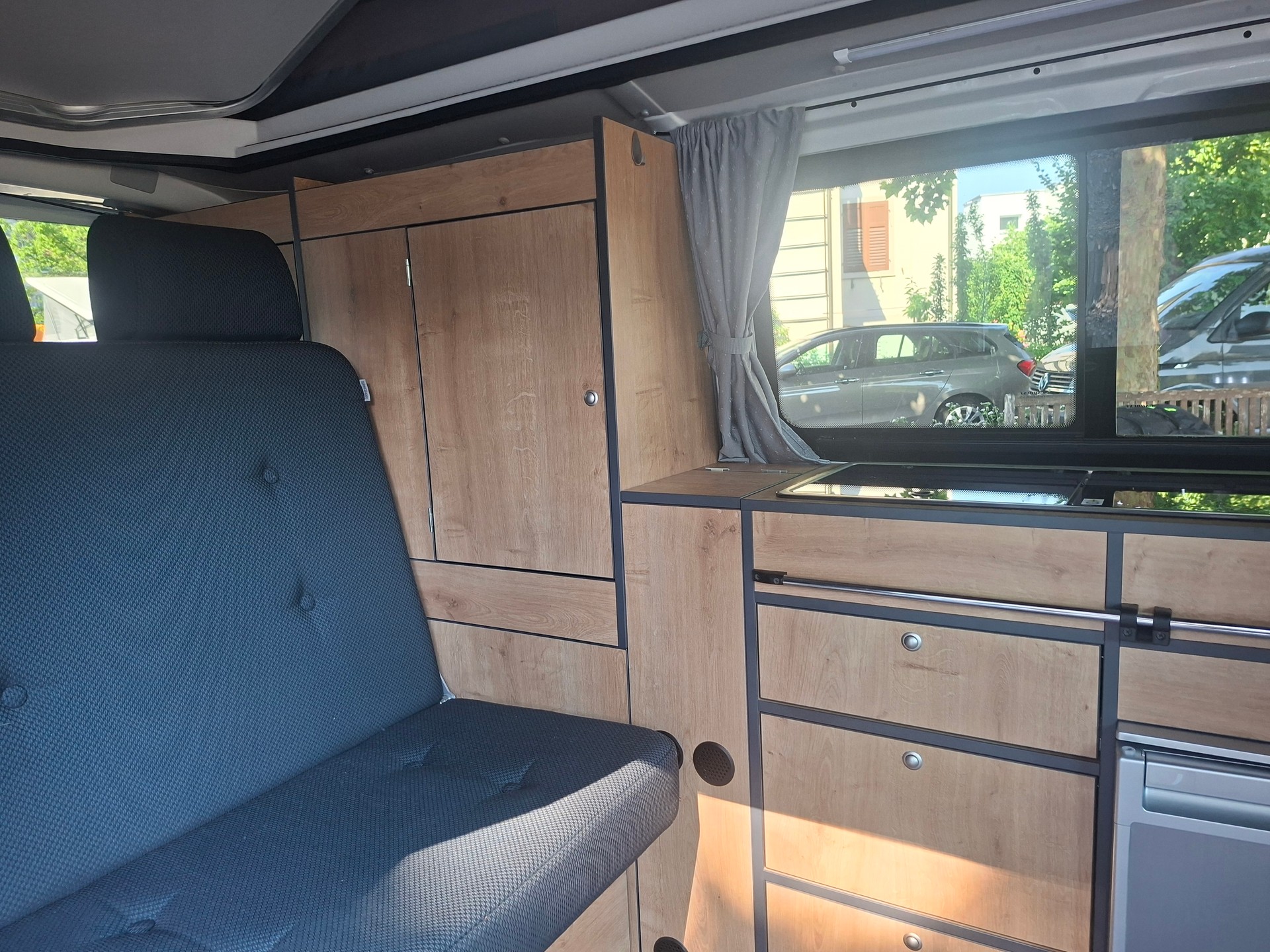 VW T6 2.0 TDI MareMonti COMFORT Camper 5Sitze-image-9
