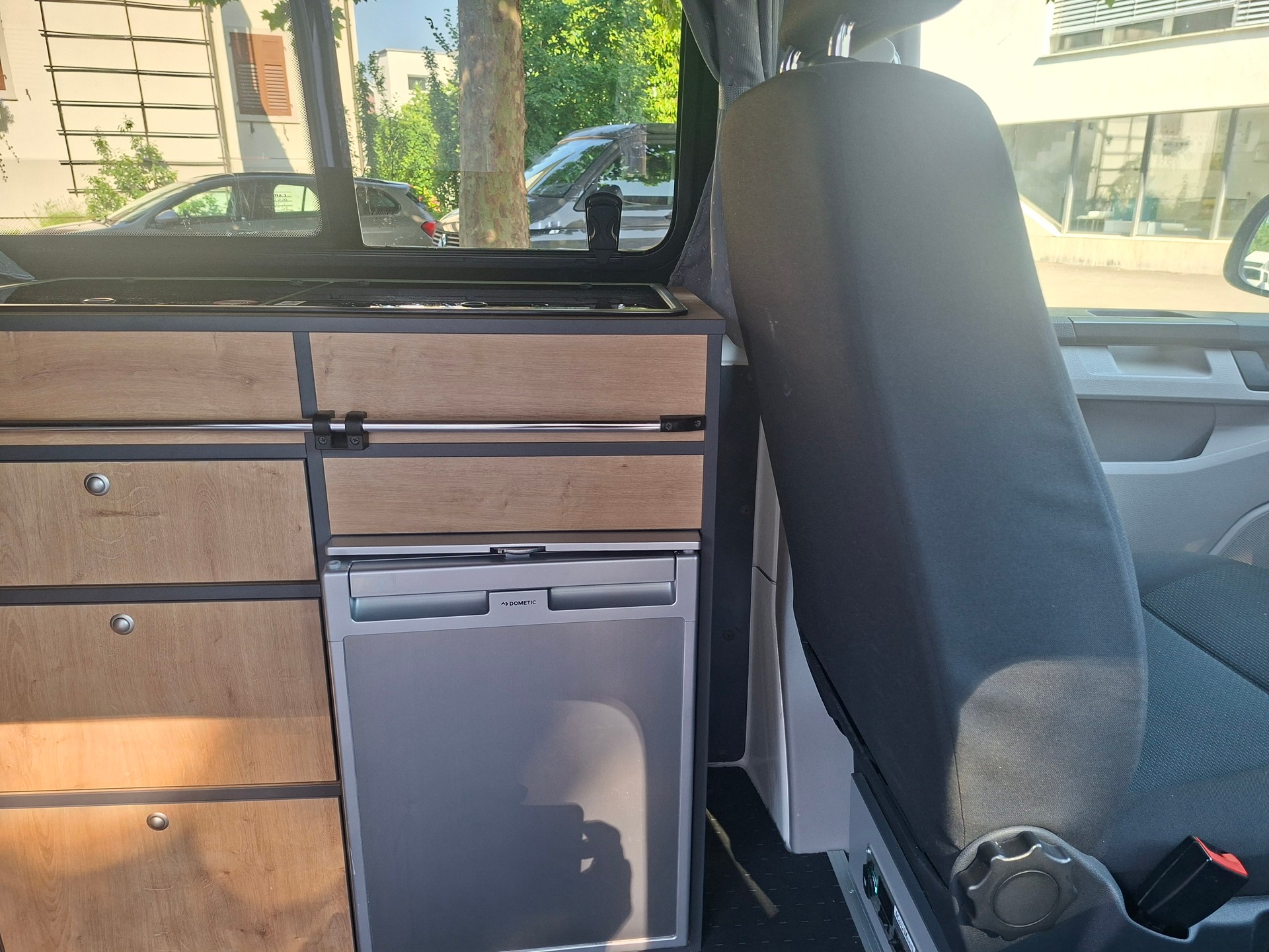 VW T6 2.0 TDI MareMonti COMFORT Camper 5Sitze-image-8