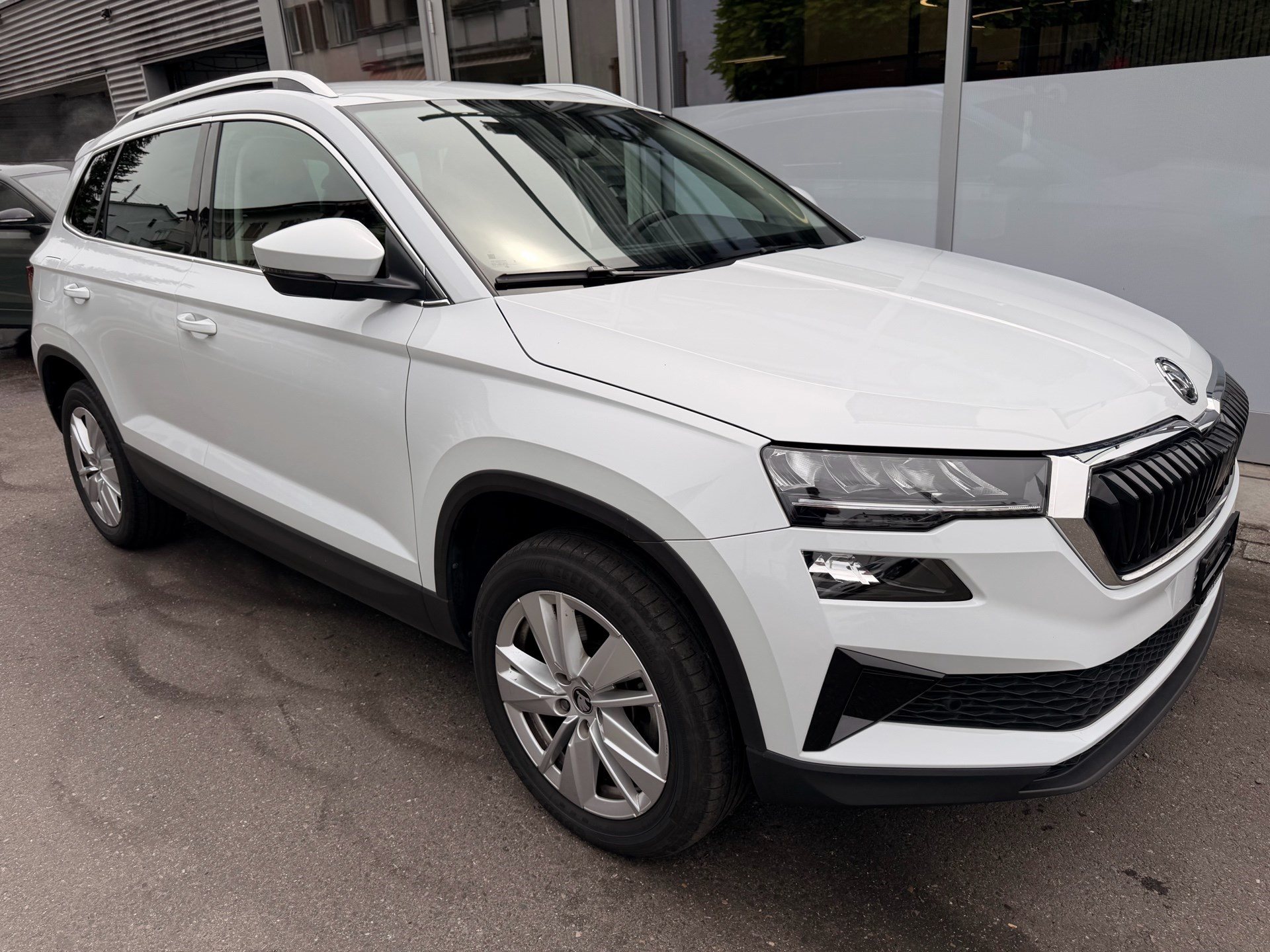 SKODA Karoq Selection *** ACC & RÜCKFAHRKAMERA ***-showroom-element-2