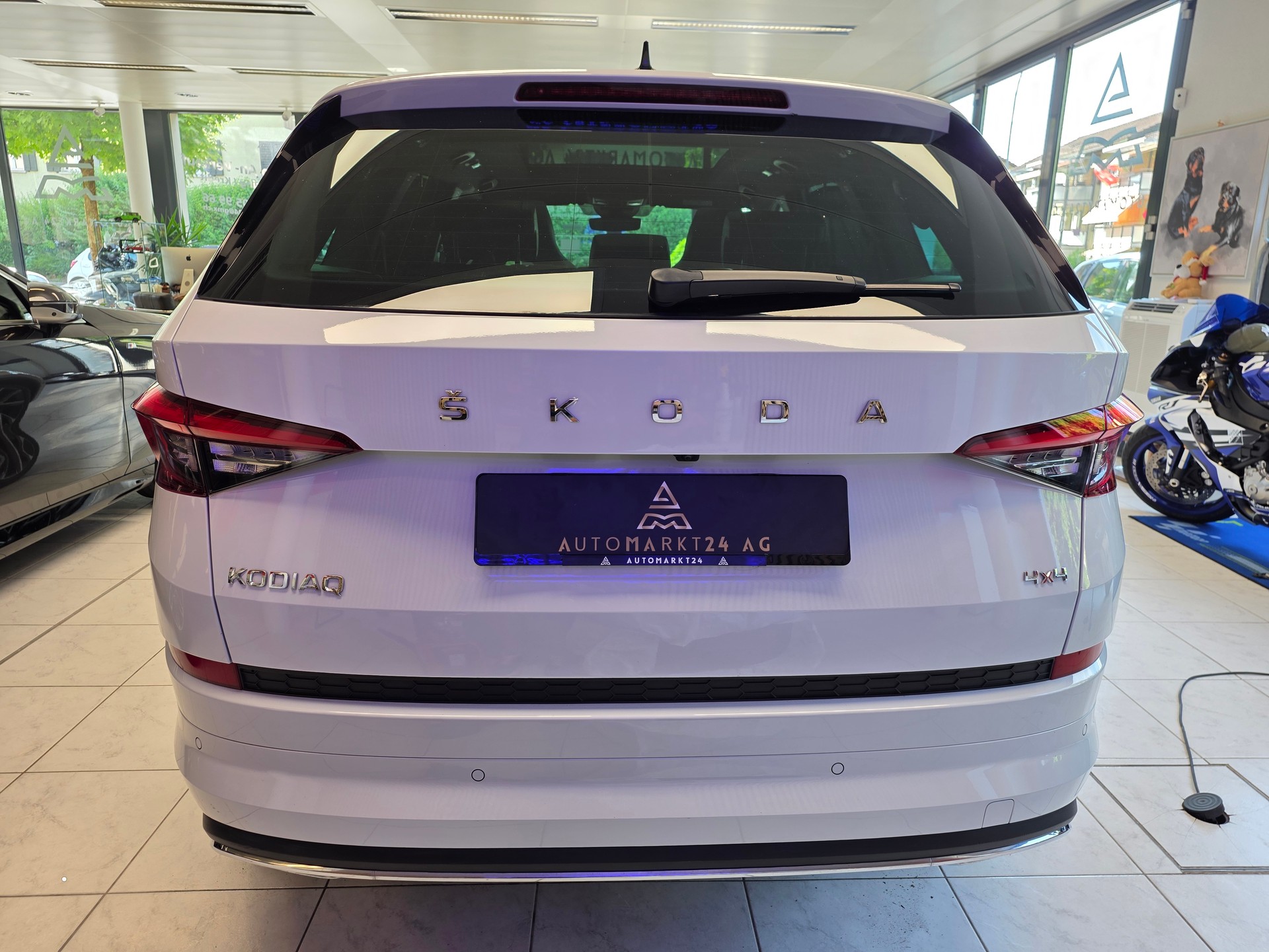 SKODA Kodiaq 2.0 TSI "CH-Fahrzeug" Sportline Sport Line DSG-image-14