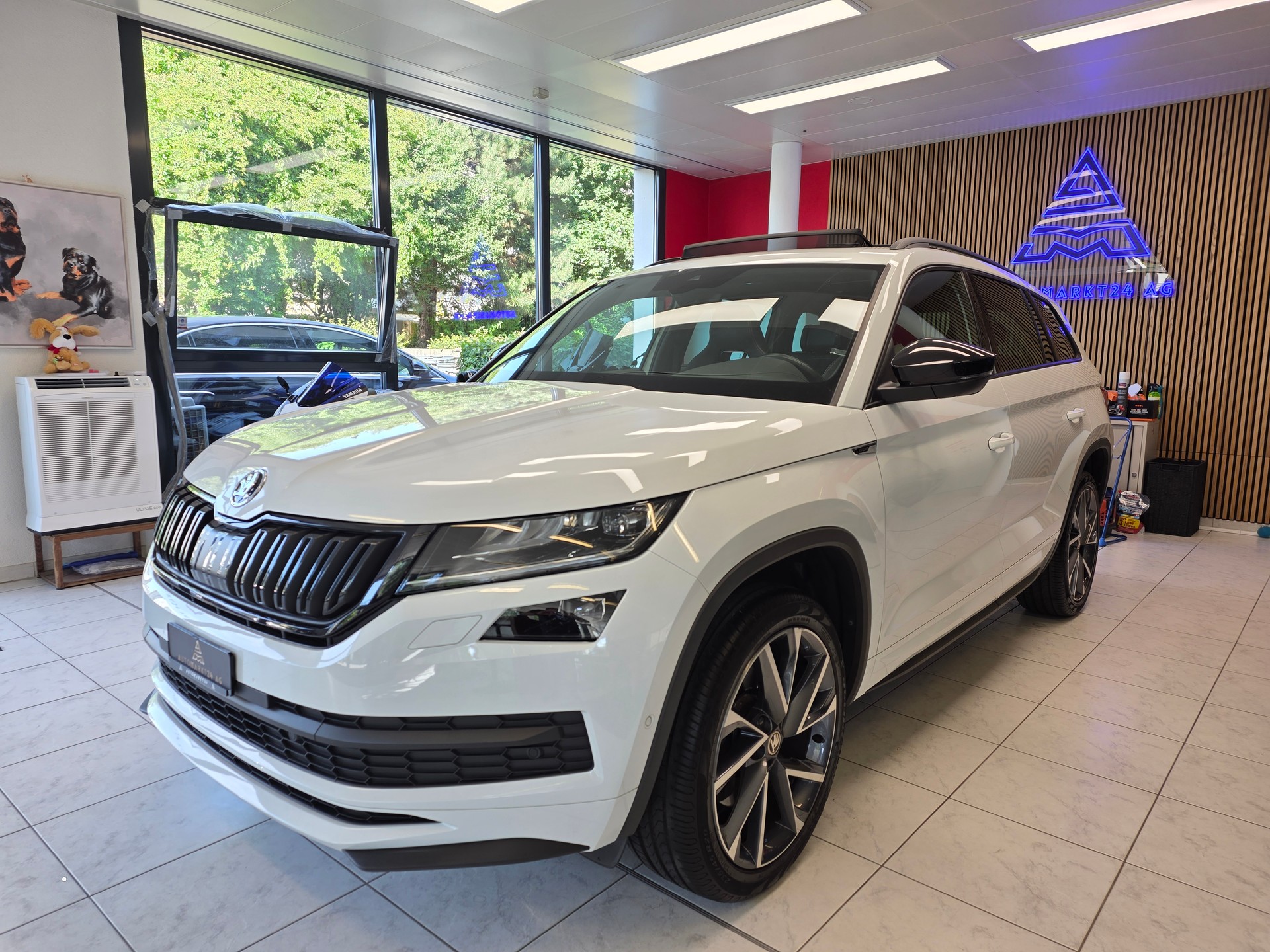 SKODA Kodiaq 2.0 TSI "CH-Fahrzeug" Sportline Sport Line DSG-image-2