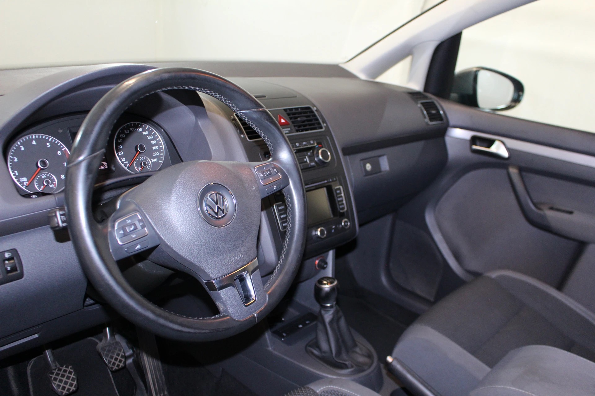 VW Touran 1.4 TSI 140 Comfortline-image-12