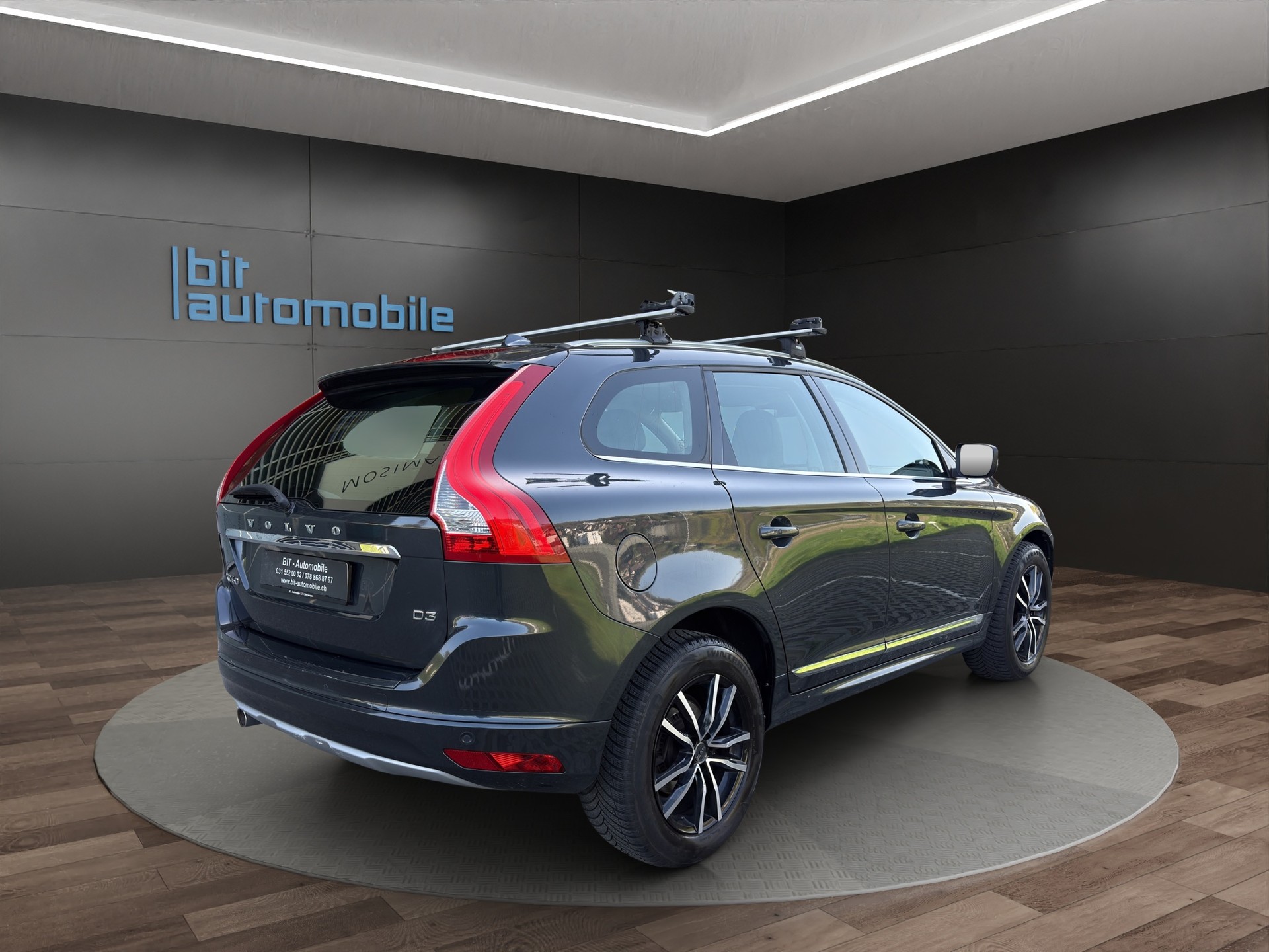 VOLVO XC60-image-6