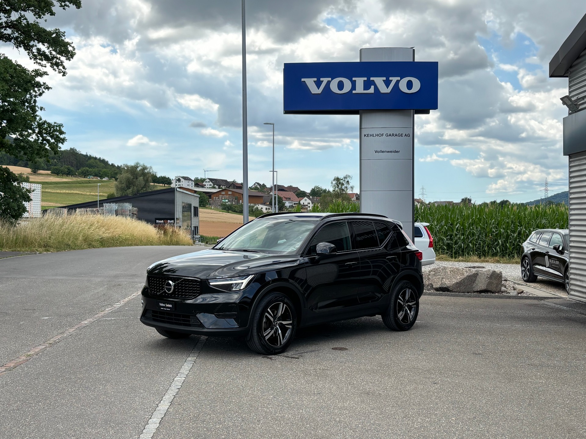 VOLVO XC40 2.0 B4 MH Plus Dark AWD