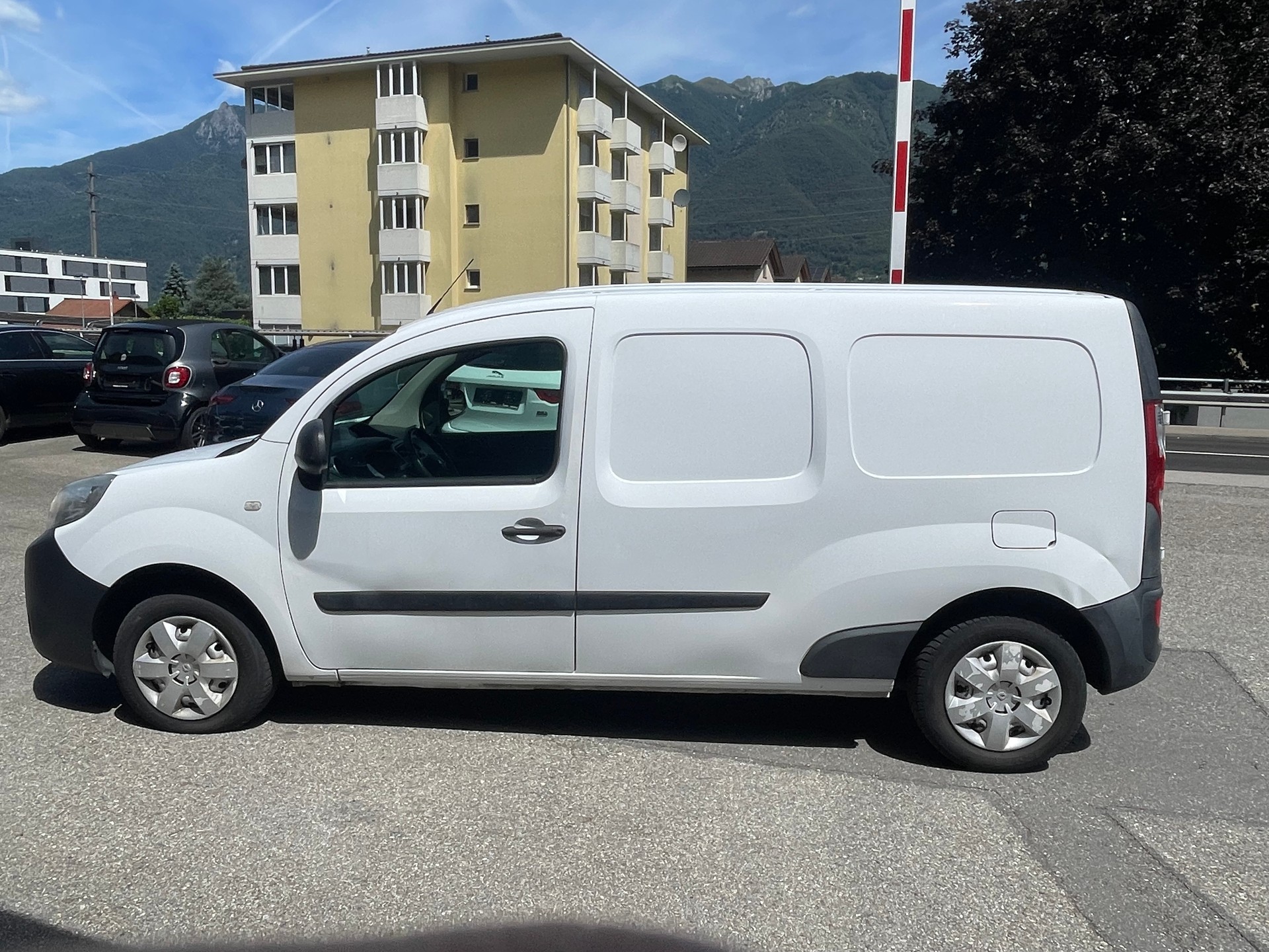 RENAULT Kangoo Maxi dCi 90 ENERGY Access 2 Pl./2 pl.-image-2