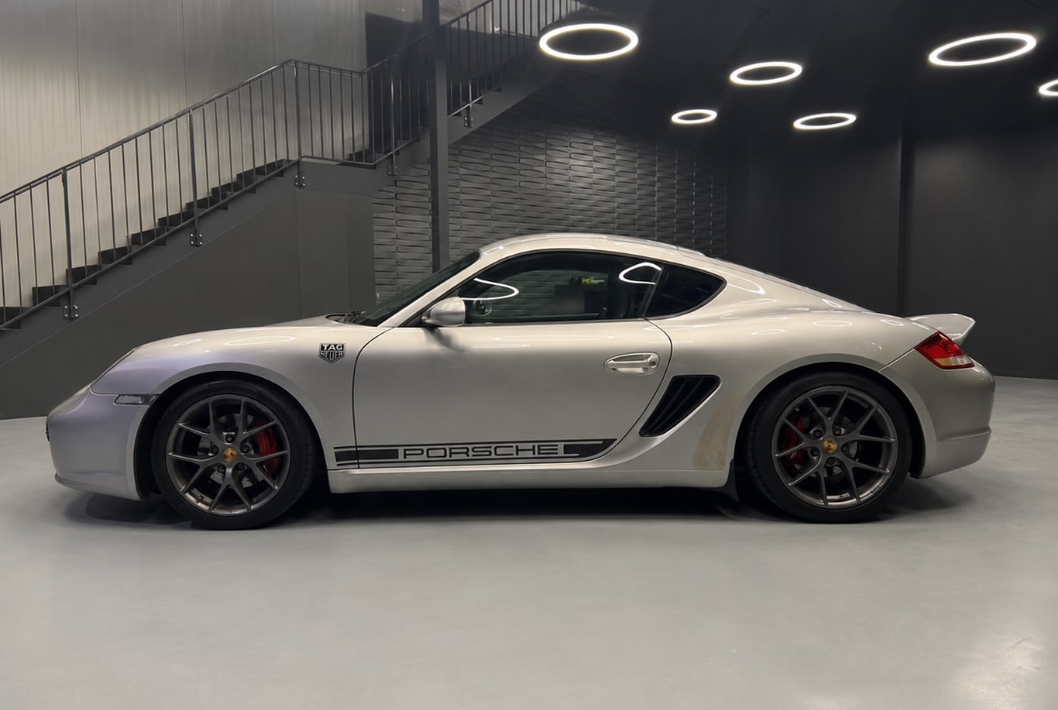PORSCHE Cayman S 3.6 (987) Exlusive-showroom-element-3
