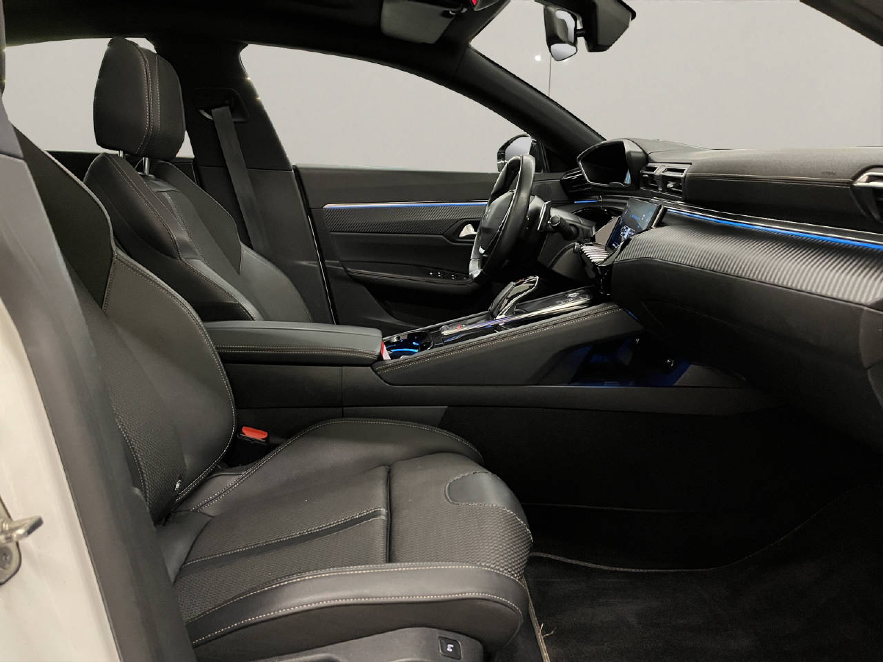 PEUGEOT 508 1.5 BlueHDi Allure-image-11