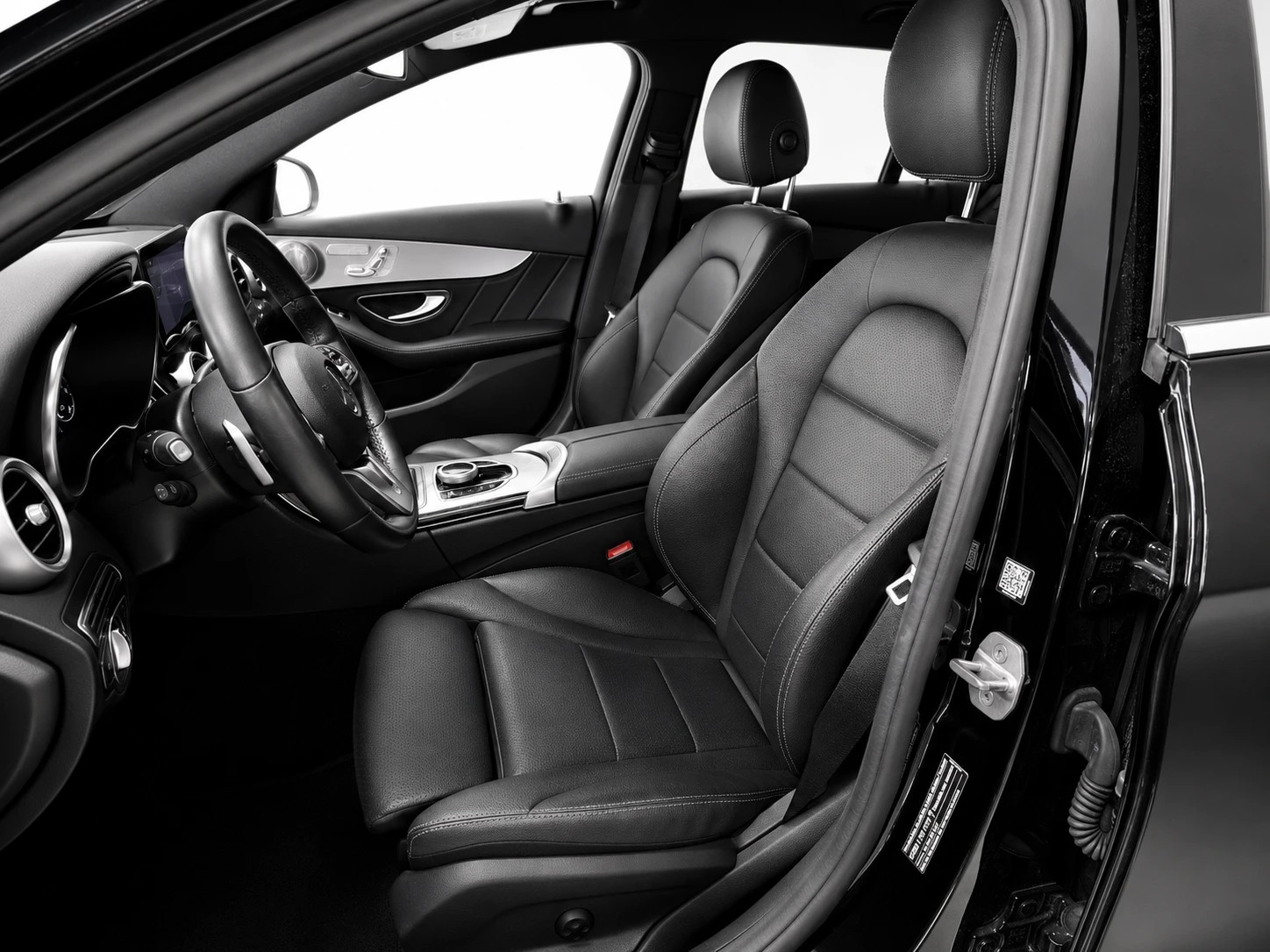 MERCEDES-BENZ C 200 AMG Line 4matic Kombi CH FAHRZEUG-image-7