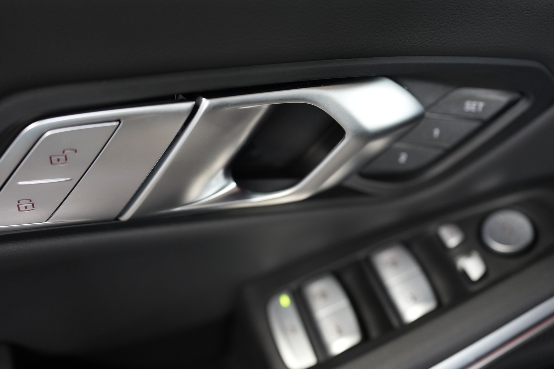 BMW M3 Touring xDrive Competition M-image-13