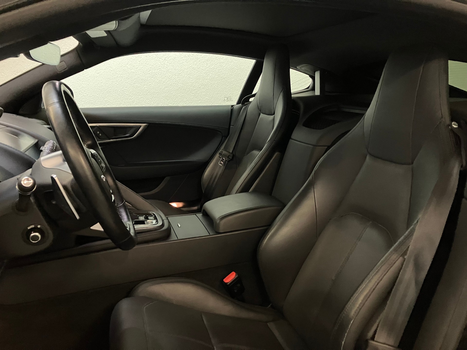 JAGUAR F-Type Coupé 2.0 I4 R-Dynamic Automatik-image-13