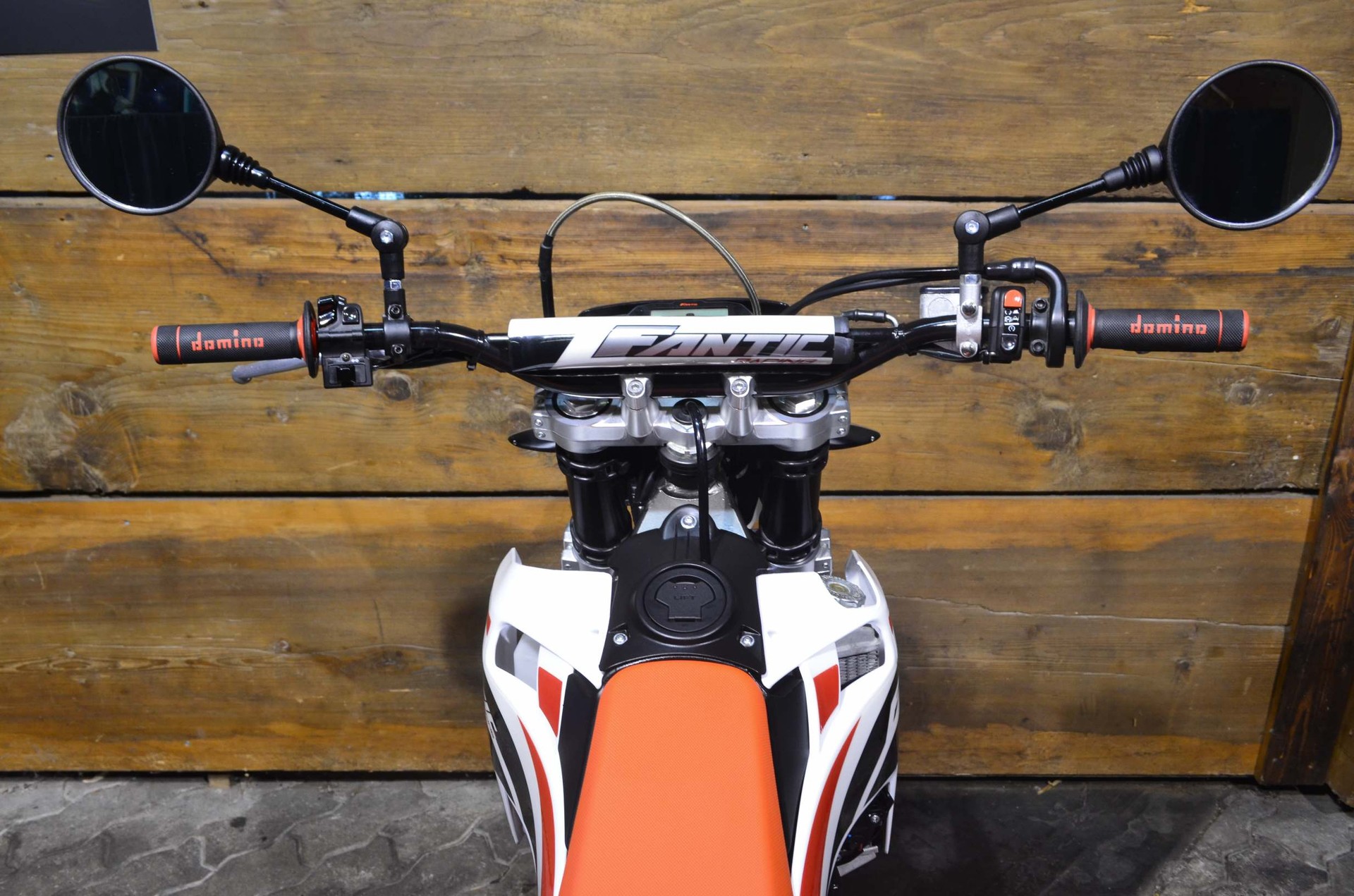 FANTIC XEF/XMF 125 Competition-showroom-element-2