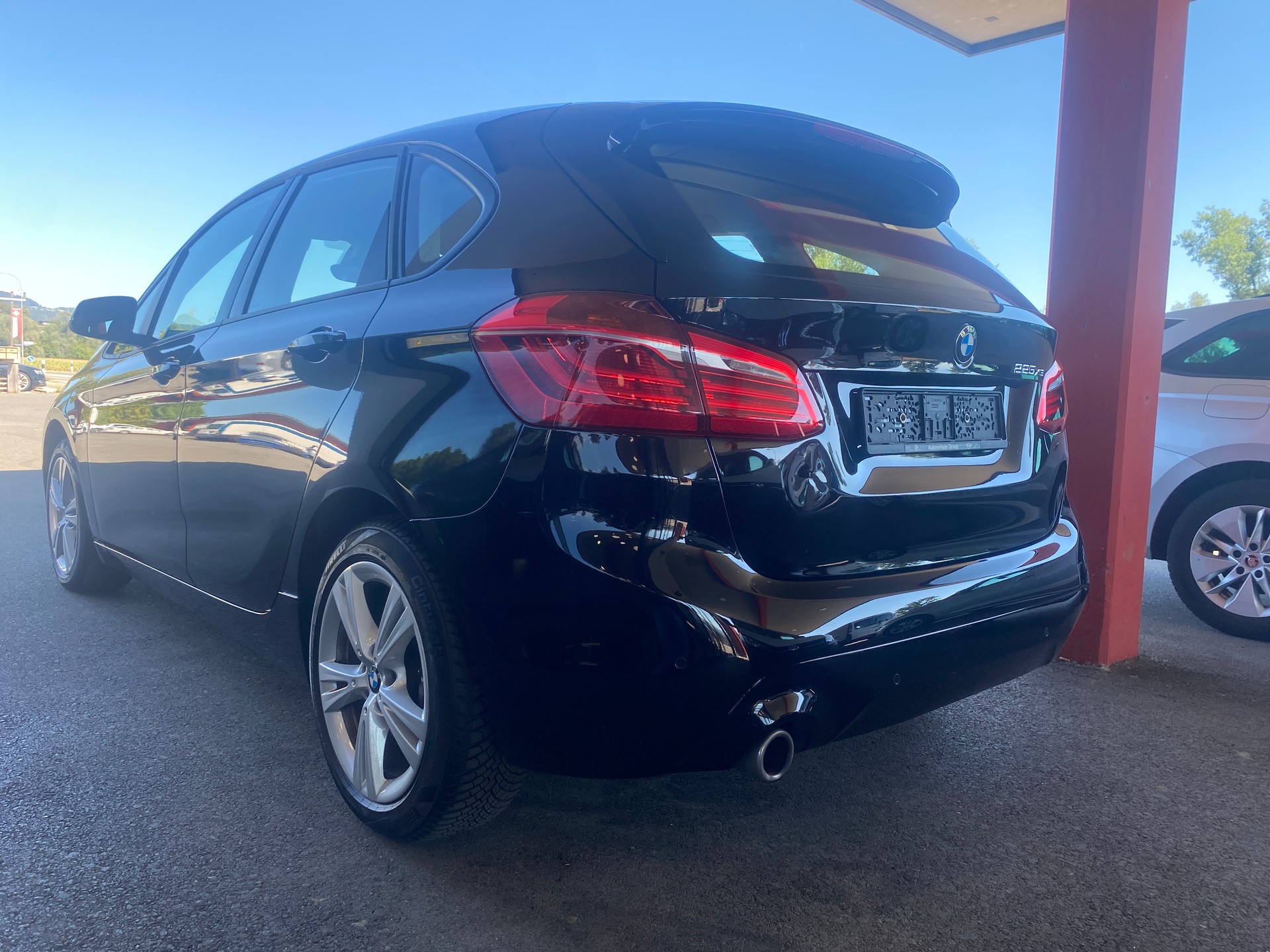 BMW 225xe iPerformance Active Tourer Steptronic-showroom-element-3