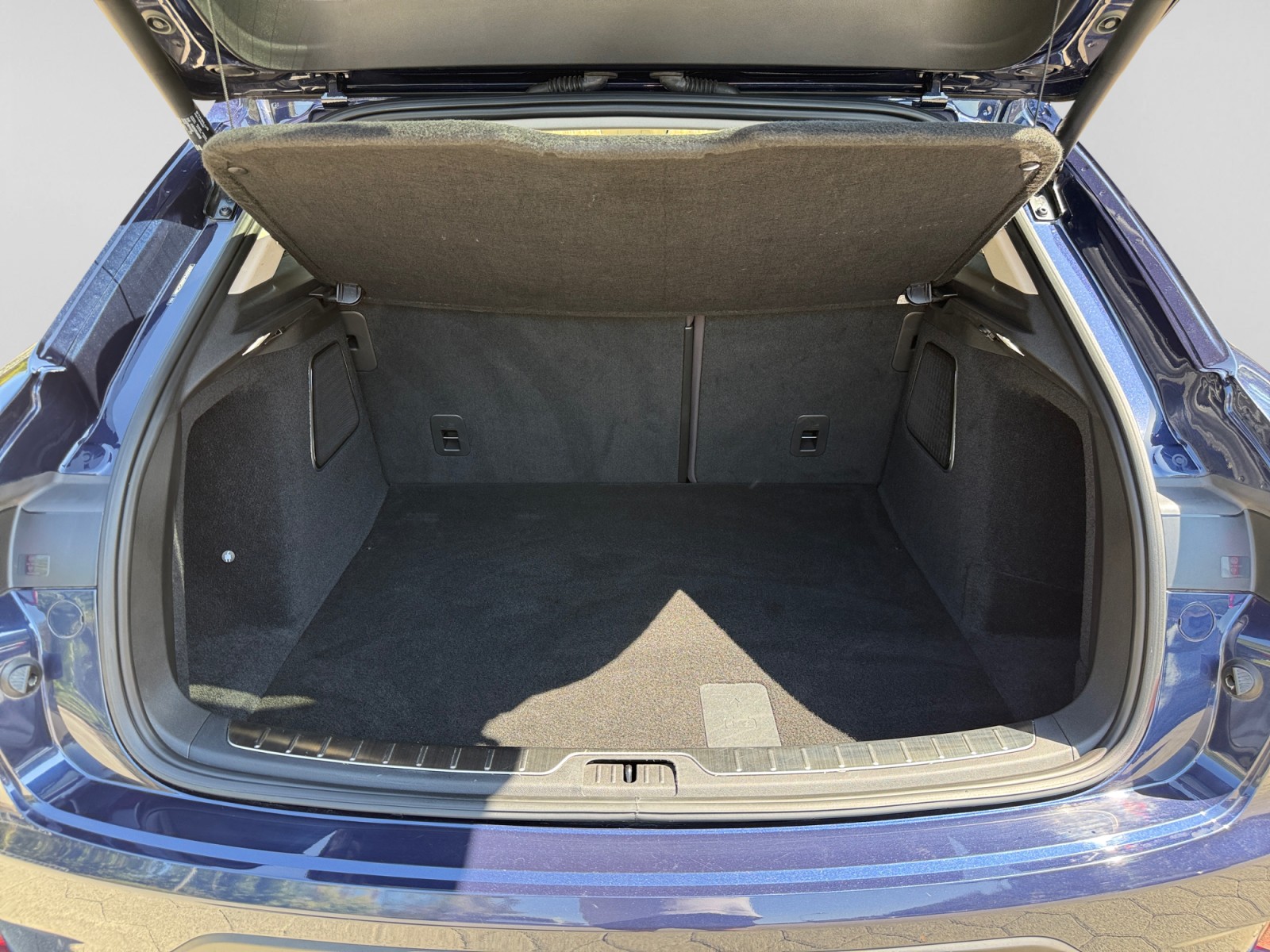 SERES Seres 5 80 kWh AWD-image-17