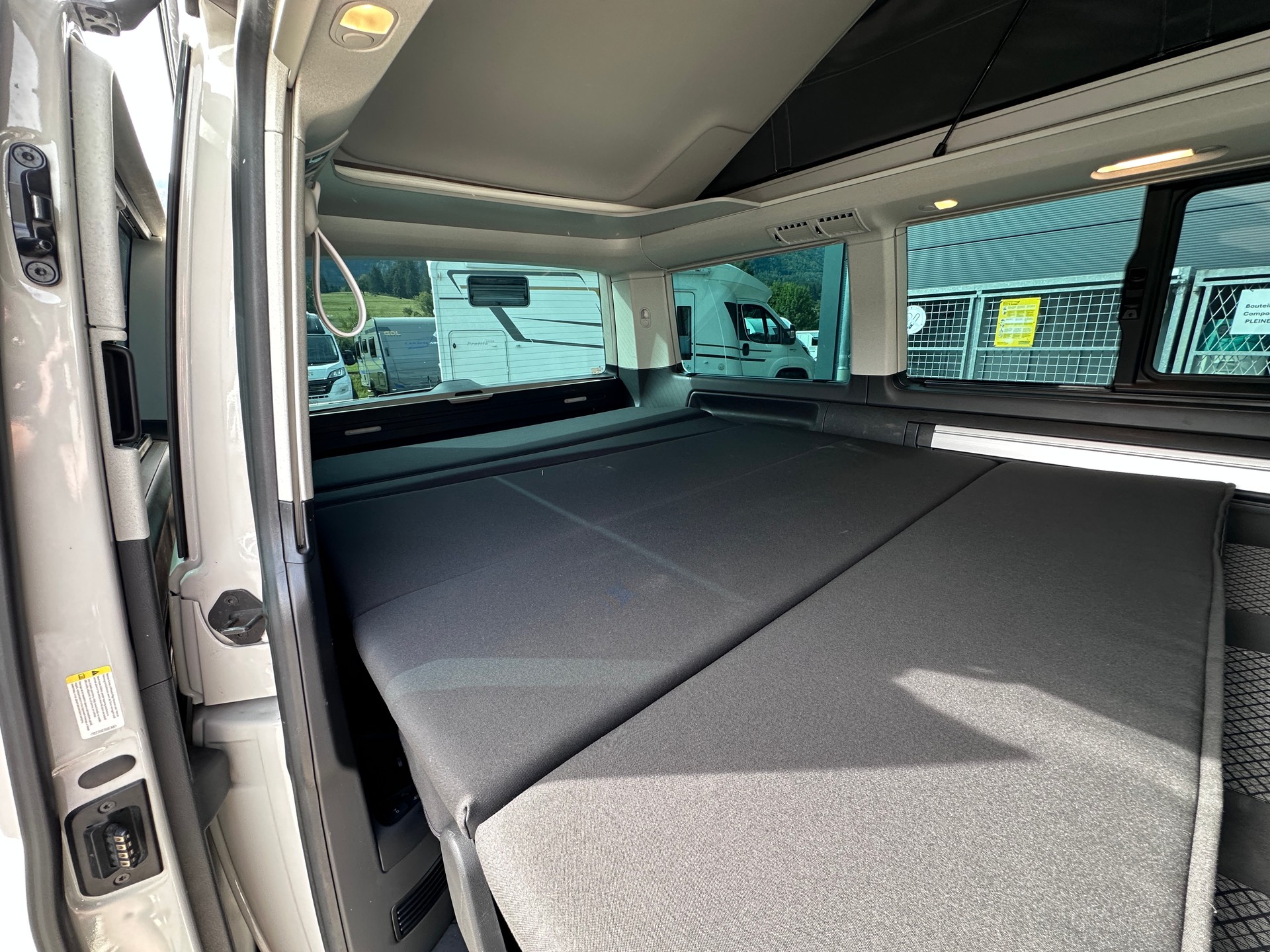 VW T6 California Beach TDI-image-11