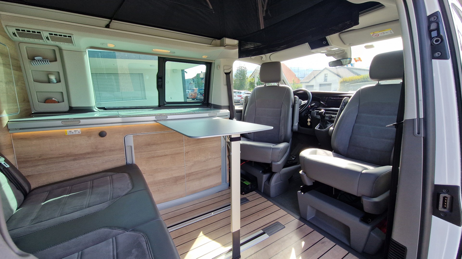 VW T6.1 California 2.0 TDI Ocean Edition Liberty DSG-image-10