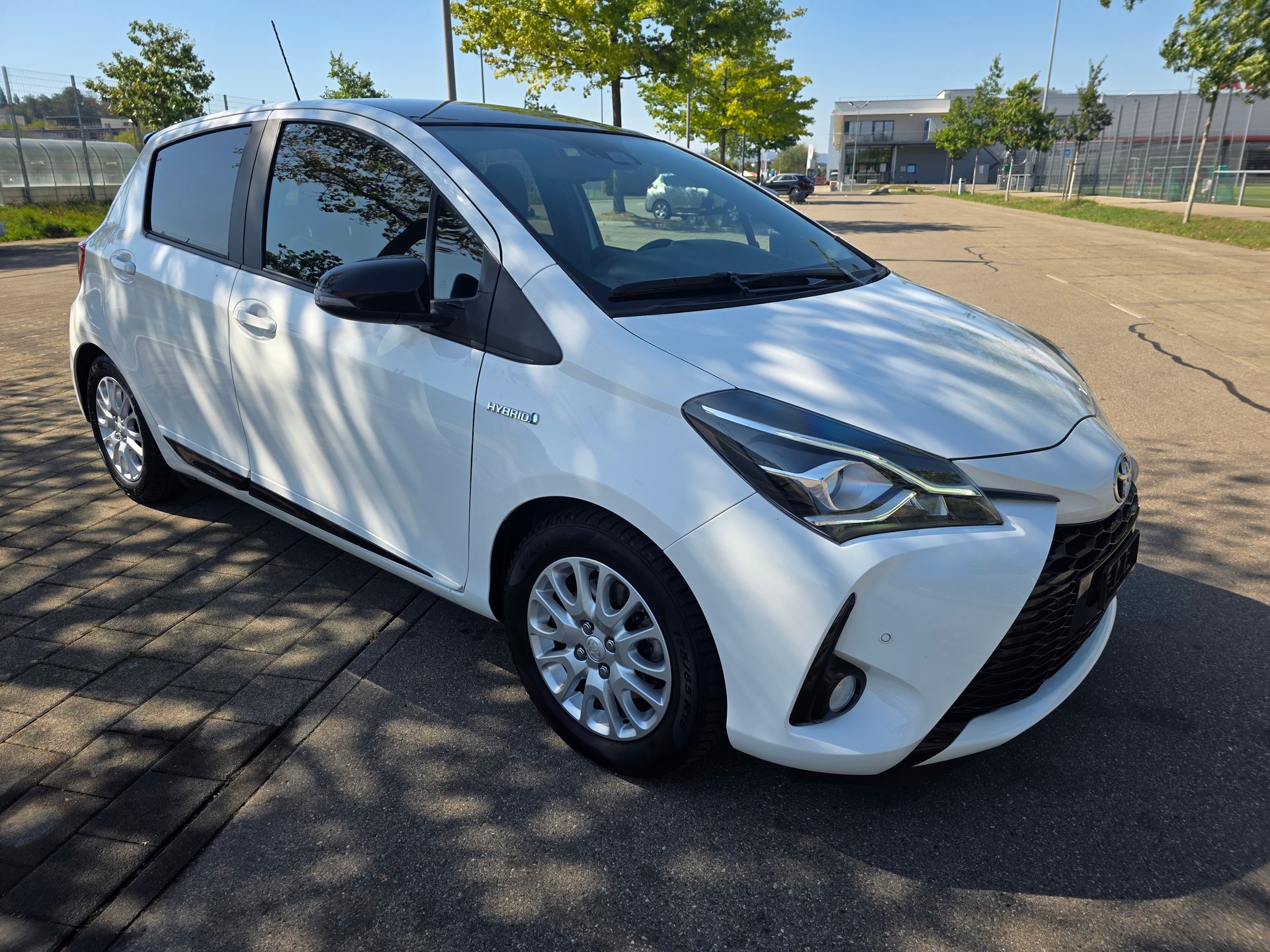 TOYOTA Yaris 1.5 VVT-i Hybrid GR-S e-CVT-showroom-element-1