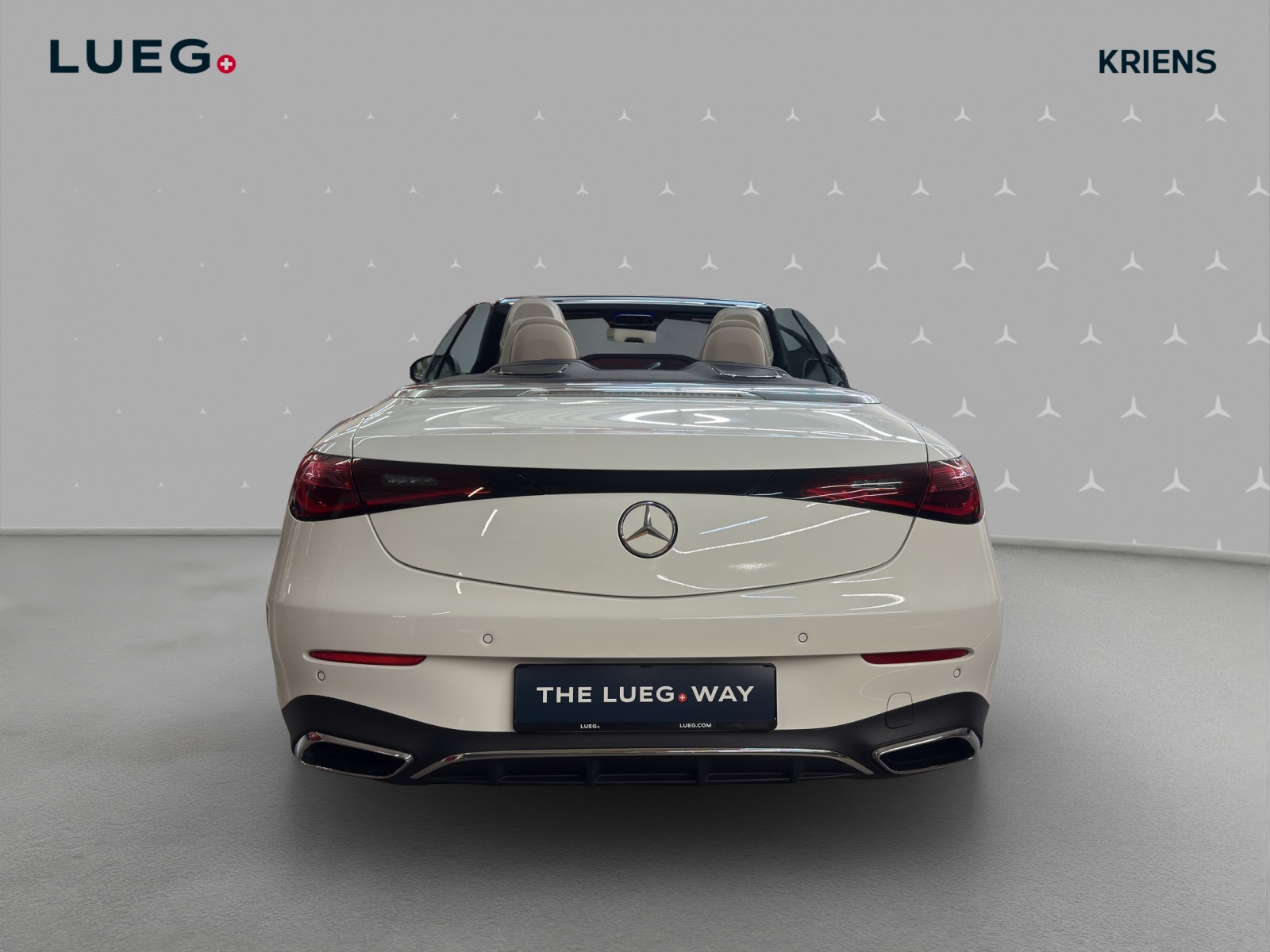 MERCEDES-BENZ CLE 200 - Cabrio - AMG / 360 Grad Kamera / DIGITAL LIGHT / AMG Premium-showroom-element-3