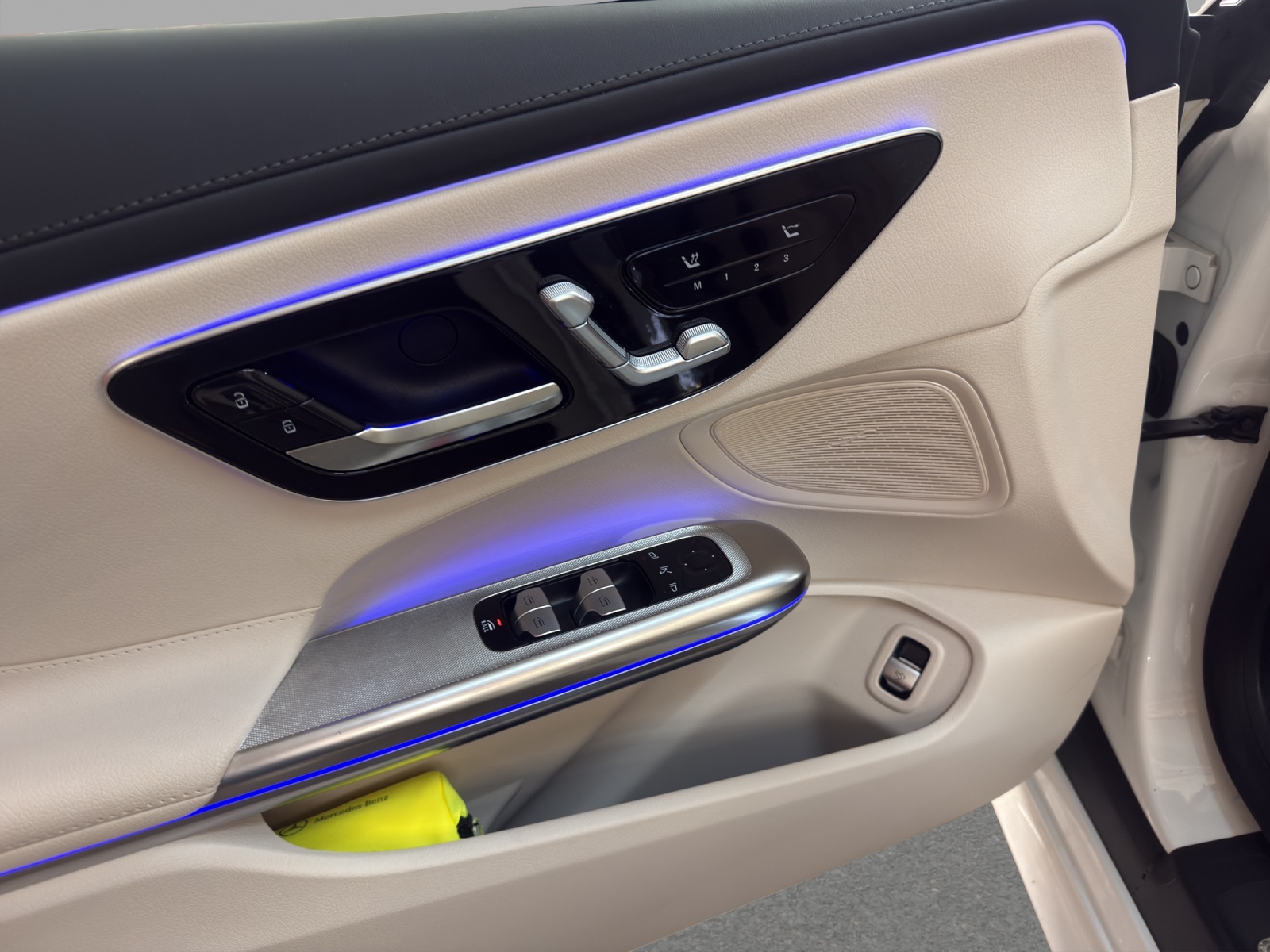 MERCEDES-BENZ CLE 200 - Cabrio - AMG / 360 Grad Kamera / DIGITAL LIGHT / AMG Premium-image-12