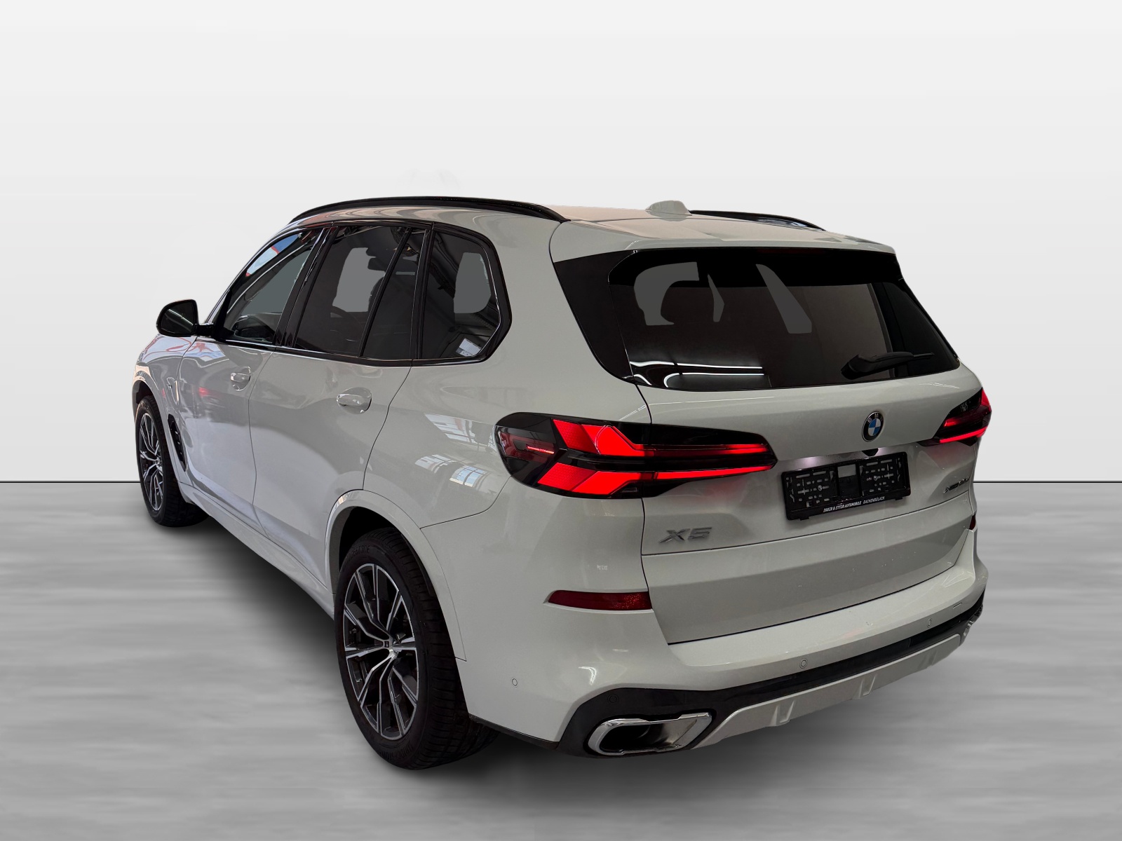BMW X5 xDrive 48V 30d M Sport Steptronic-showroom-element-3