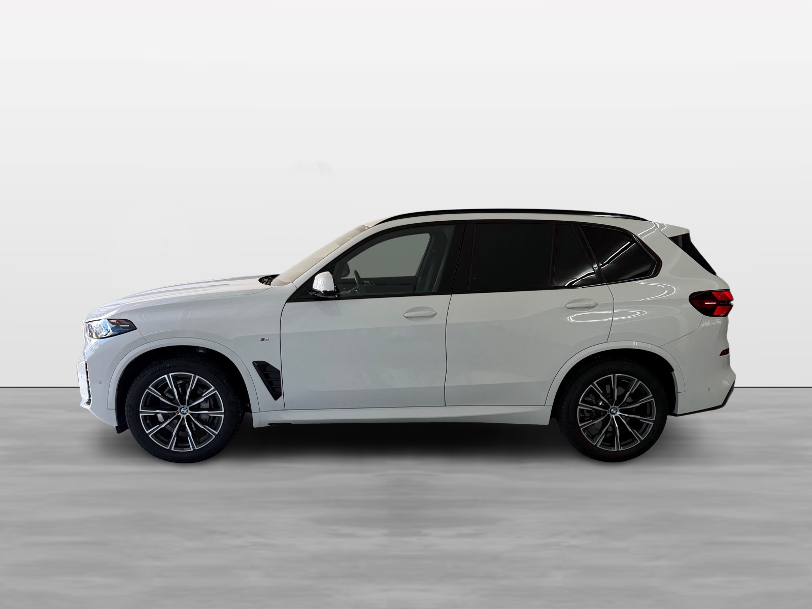 BMW X5 xDrive 48V 30d M Sport Steptronic-showroom-element-2