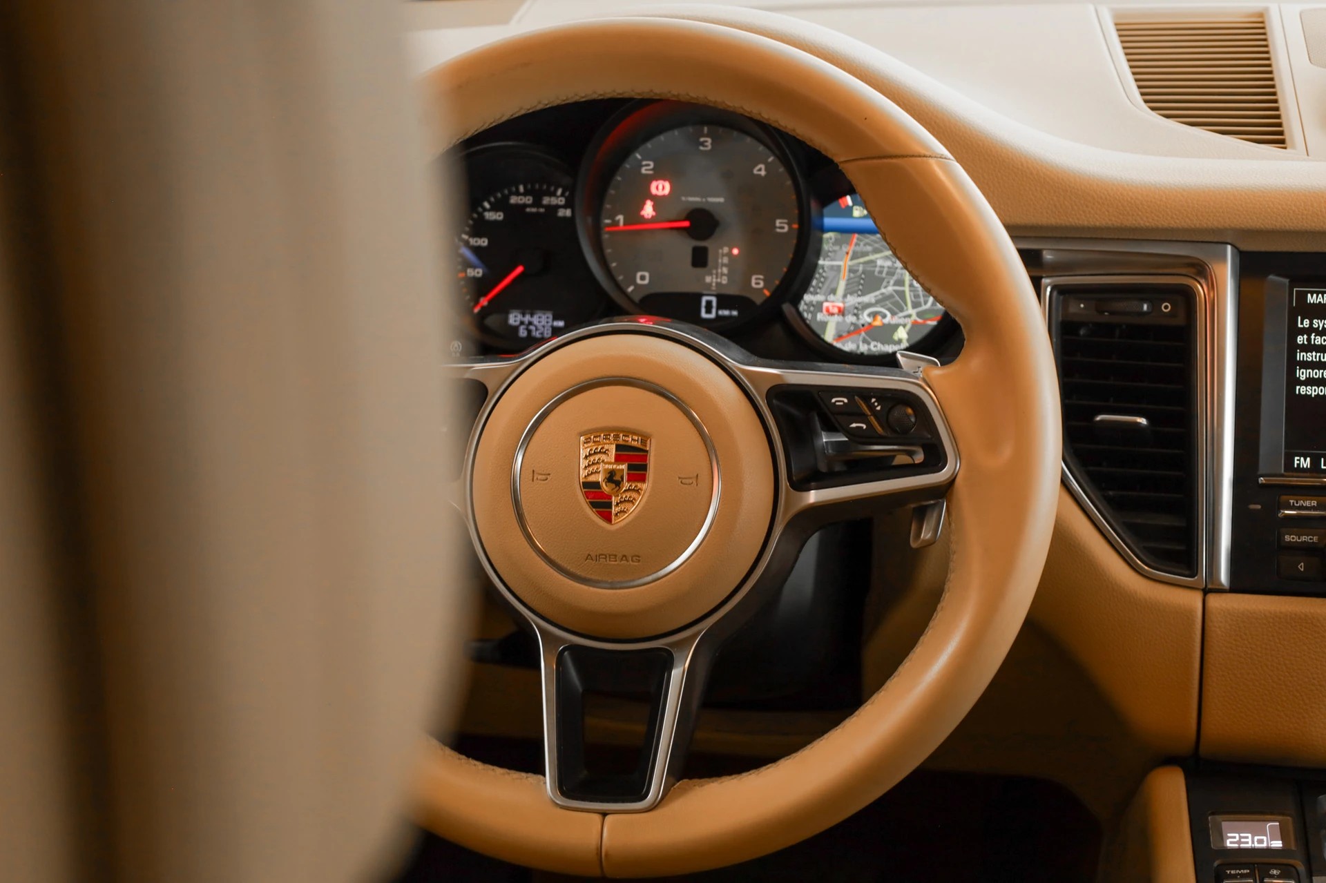 PORSCHE Macan S Diesel PDK Bi-Xénon PDLS / Jantes Macan Turbo 19 pouces / Sièges chauffants-image-8