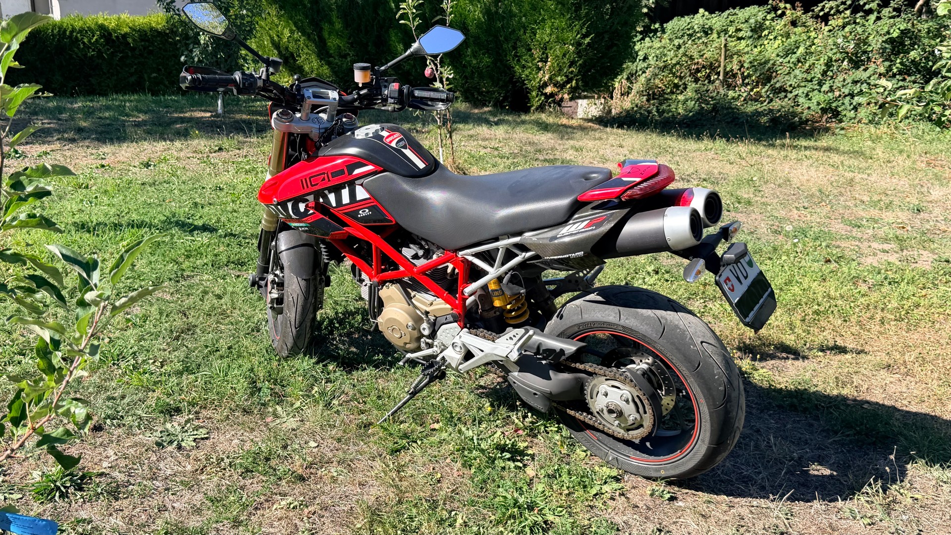 DUCATI Hypermotard 1100 Evo SP-image-1
