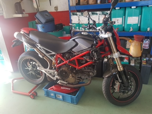 DUCATI Hypermotard 1100 Evo SP-image-6