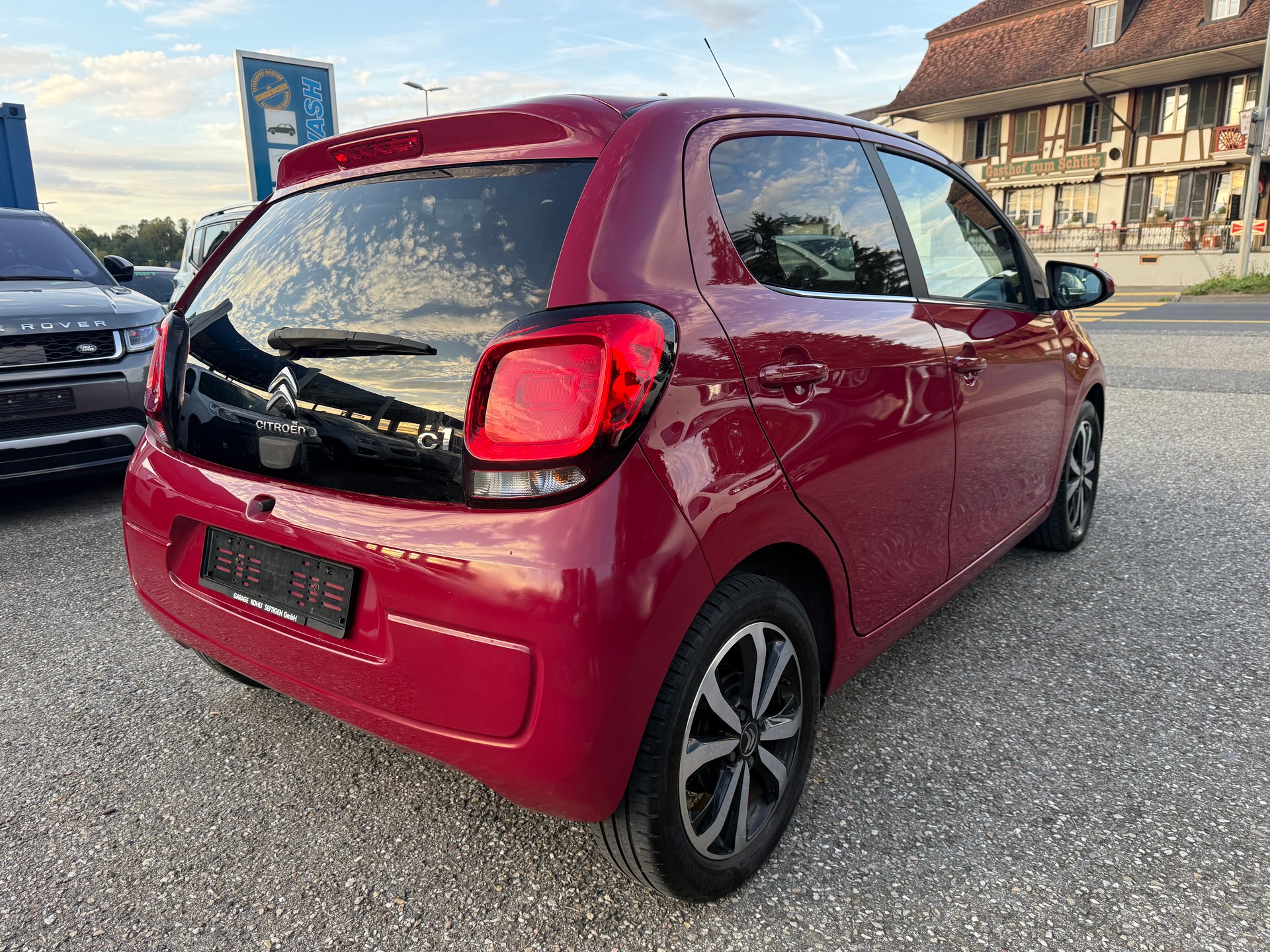 CITROEN C1 1.2 VTi Shine Airscape-image-5