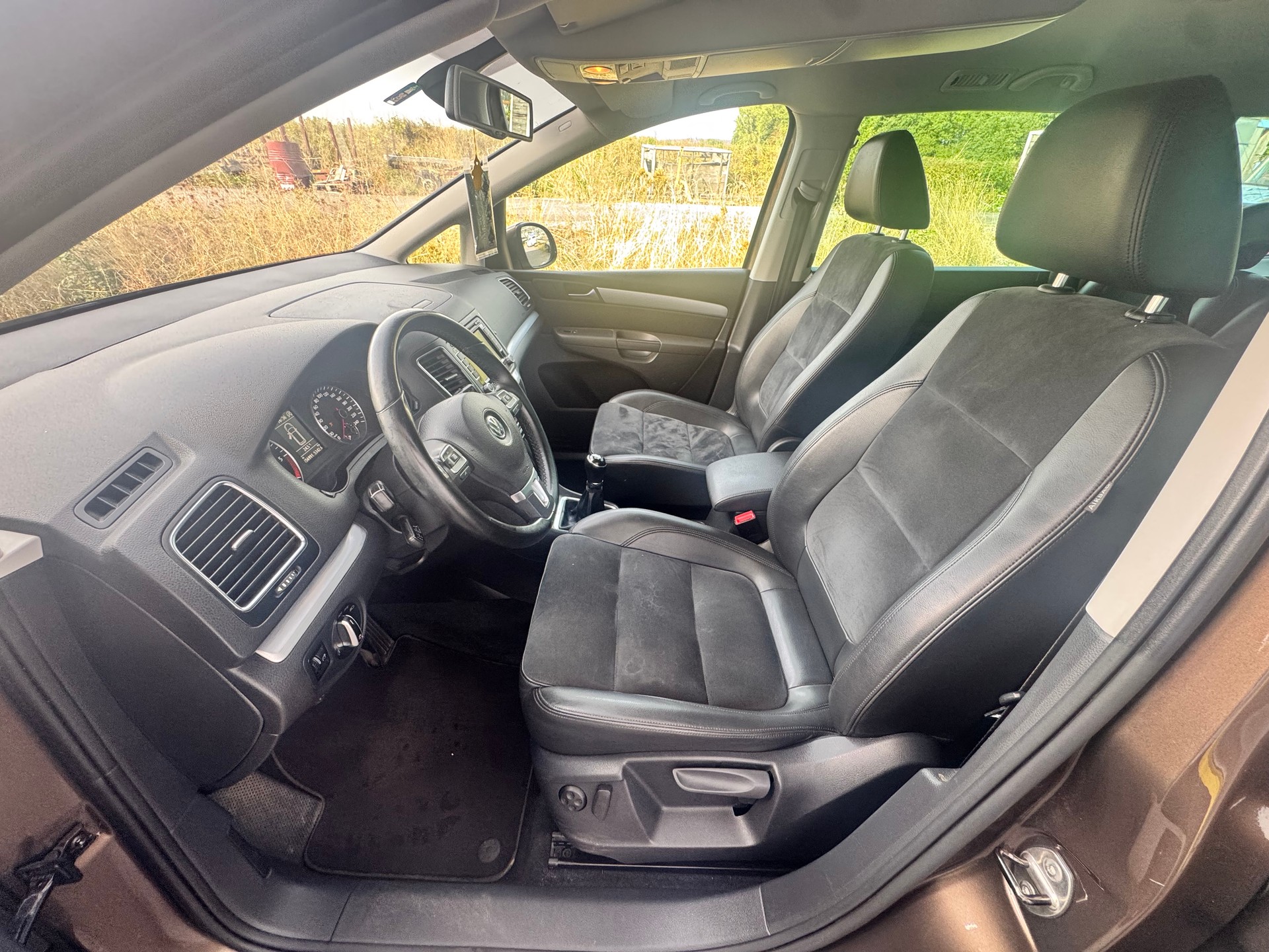VW Sharan 2.0 TDI BMT Comfortline 4Motion-image-9