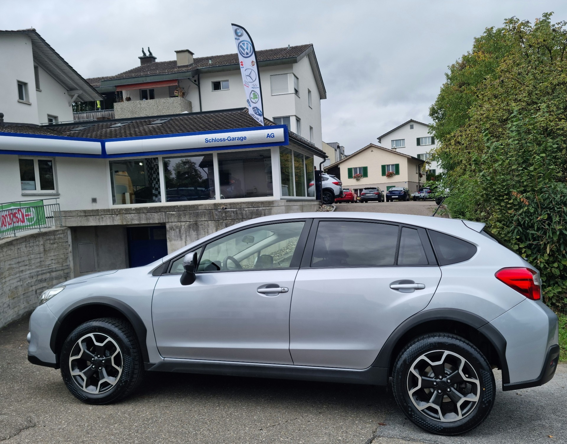 SUBARU XV 2.0 Swiss Three AWD CVT-showroom-element-1