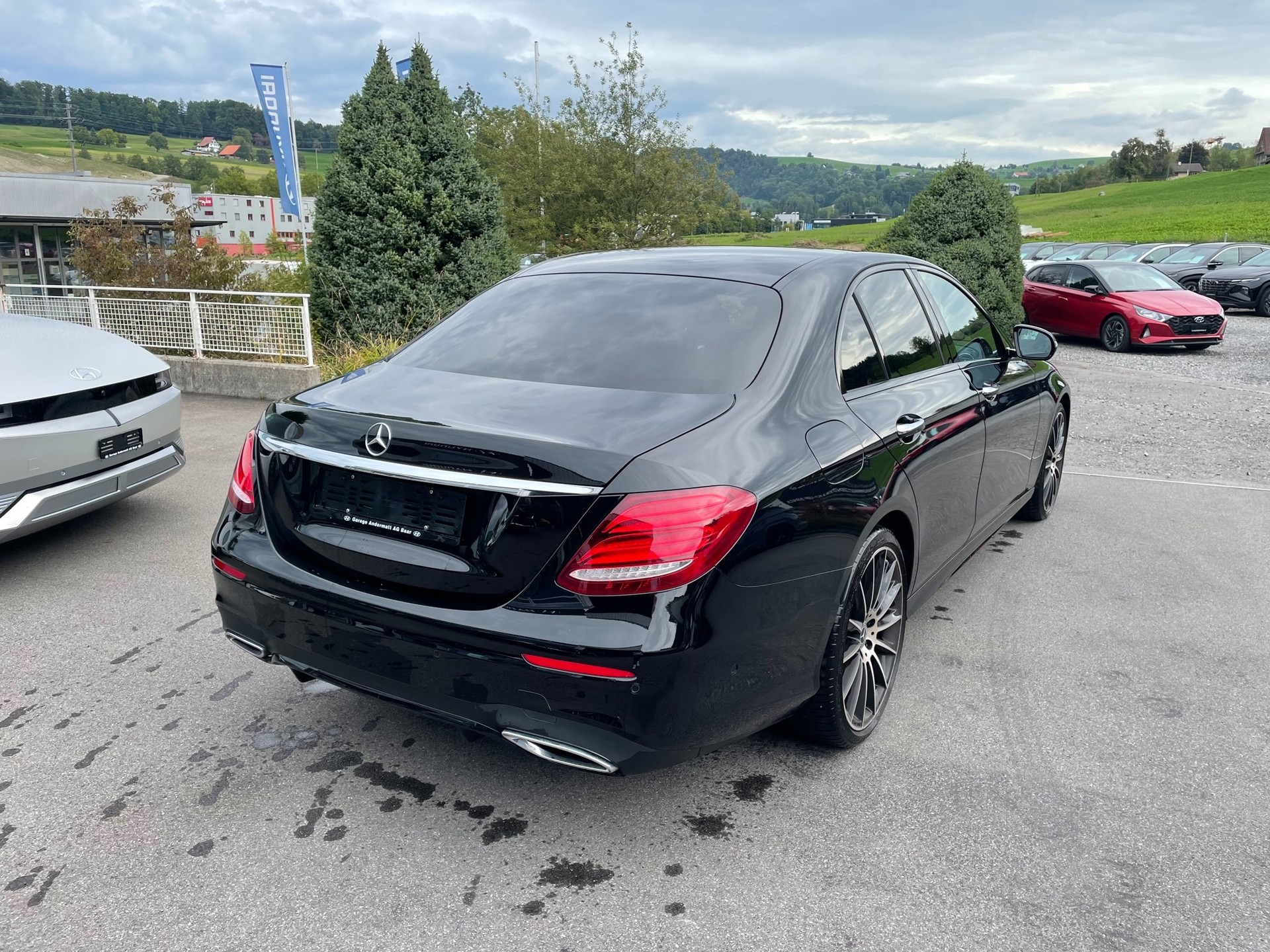 MERCEDES-BENZ E 350 d AMG Line 9G-Tronic-image-16