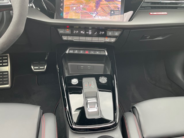 AUDI LA VOITURE COMPACTE HAUT DE GAMME ULTIME - LIMITED ABT RS3-R DISPOSE DE 500 CH ET D’UN ENSEMBLE AÉRODYNAMIQUE EN CARBONE-image-12