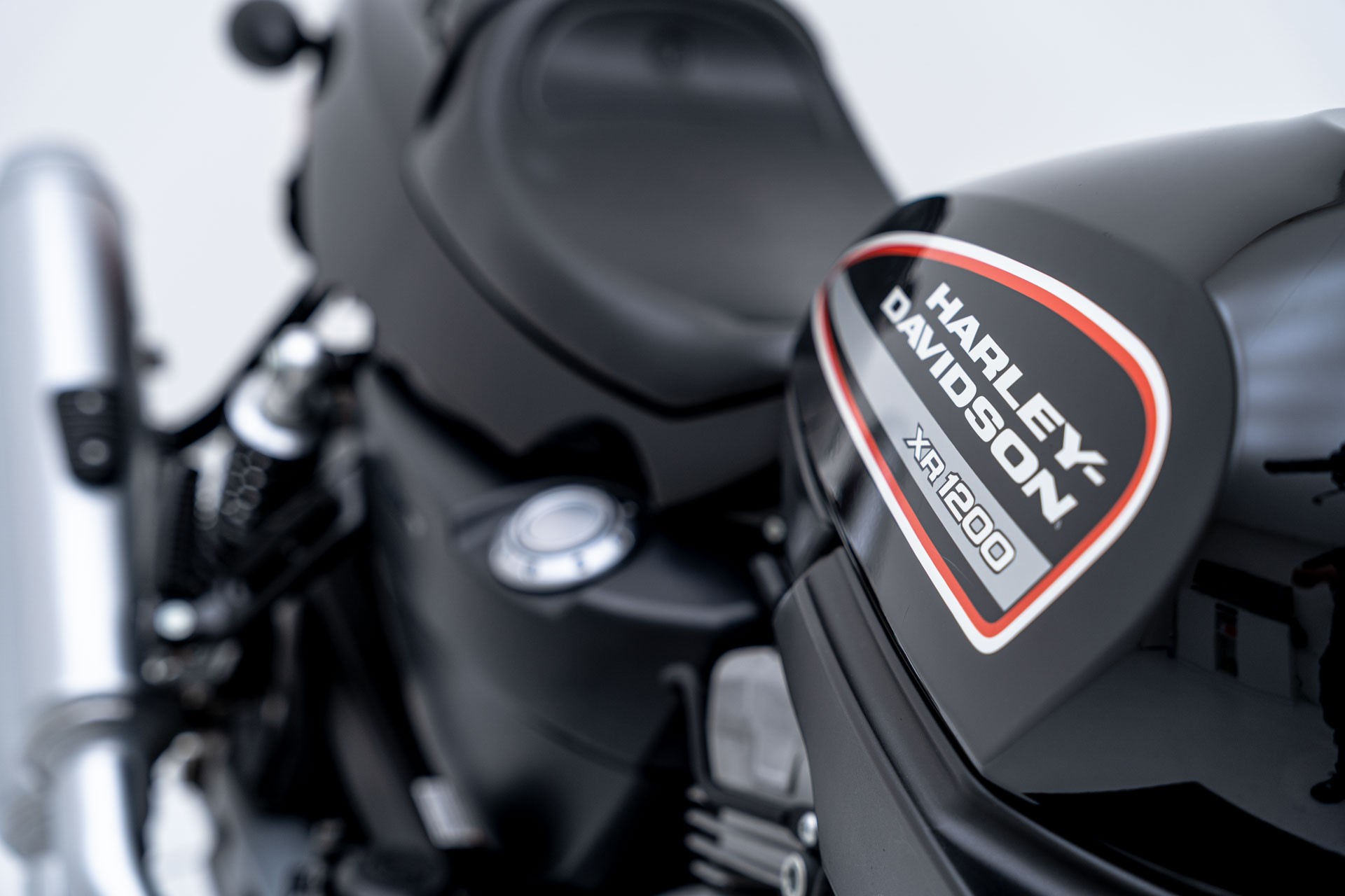 HARLEY-DAVIDSON XR 1200-image-8