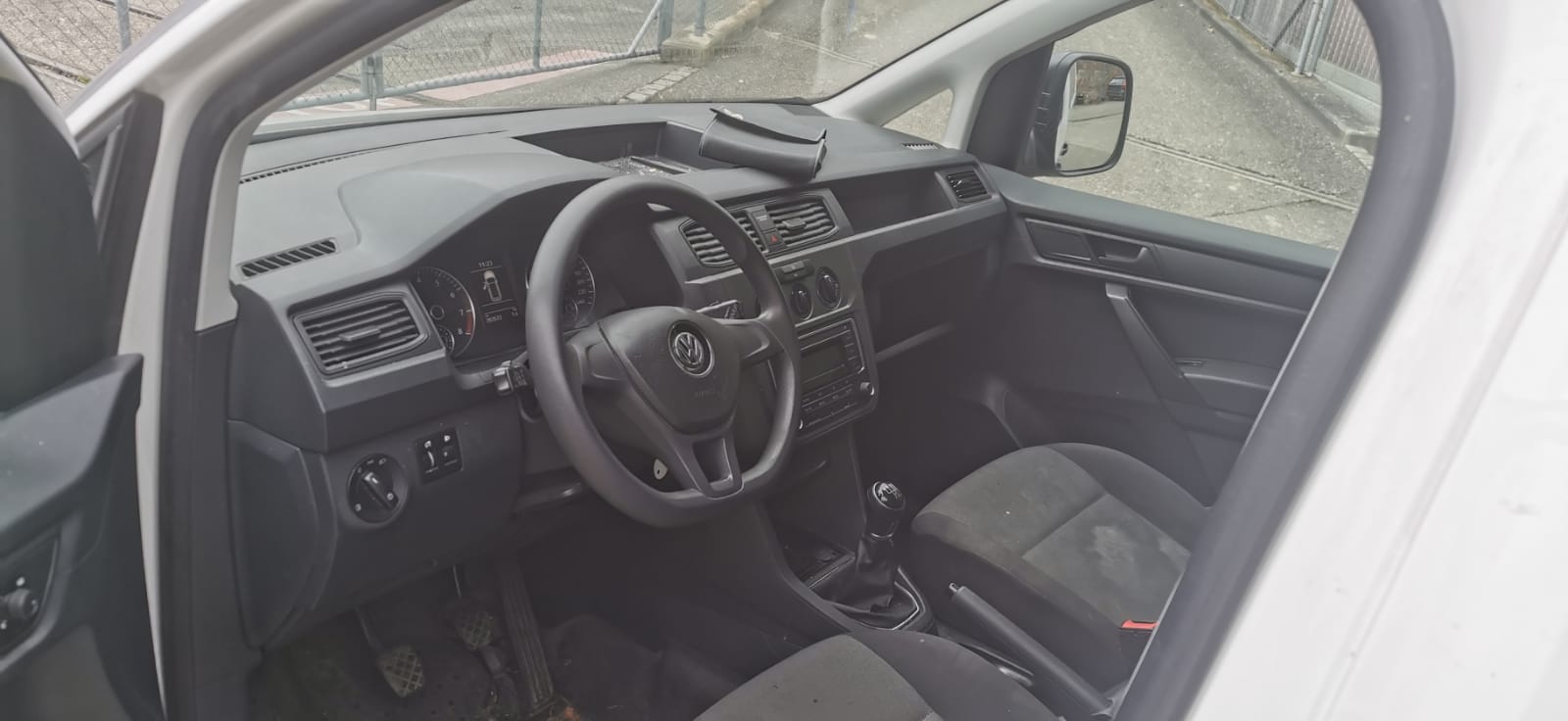 VW Caddy Maxi 1.4TGI BlueMotion Technology-image-7
