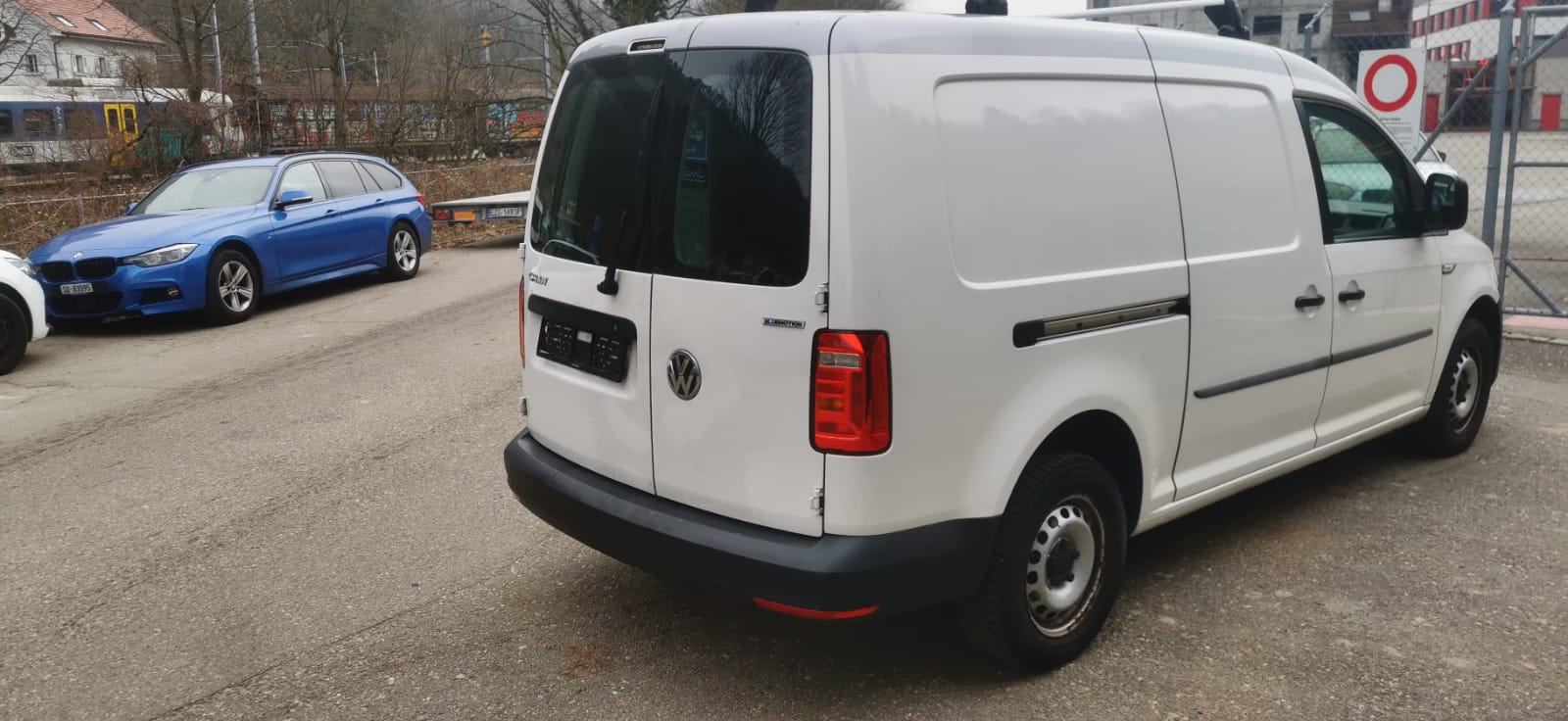 VW Caddy Maxi 1.4TGI BlueMotion Technology-showroom-element-3