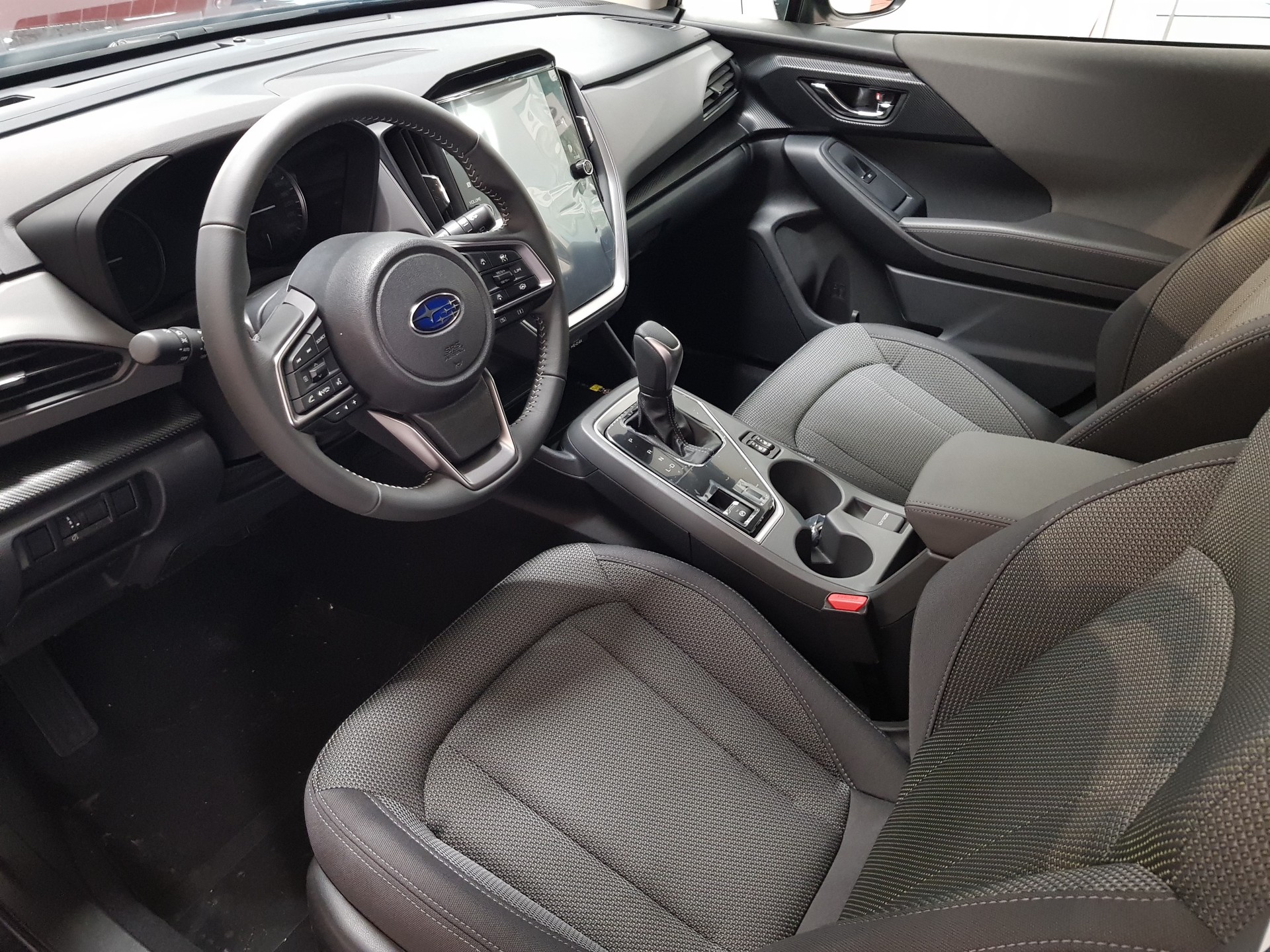 SUBARU Crosstrek 2.0 e-Boxer Swiss Plus AWD Lineartronic-image-5