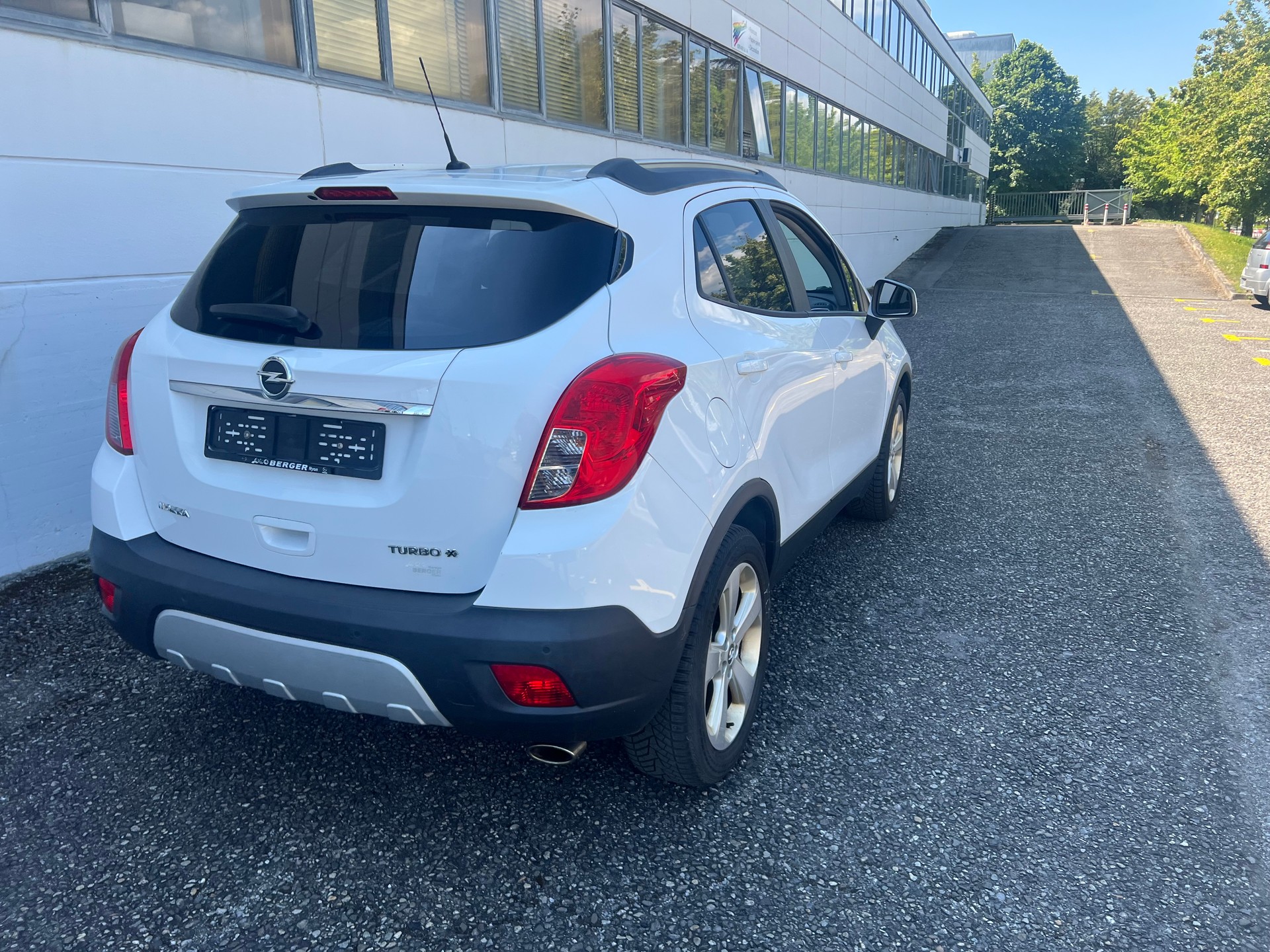 OPEL Mokka 1.4i 16V Turbo Enjoy 4WD-image-5