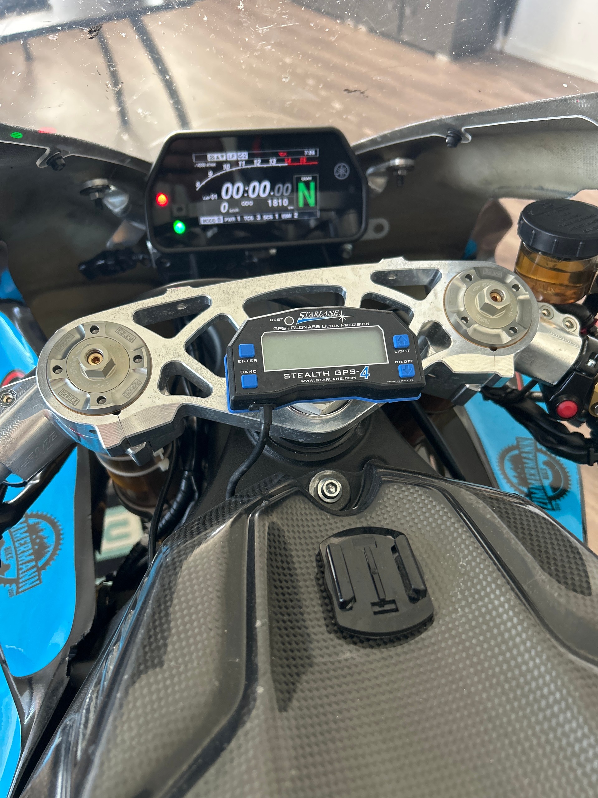 YAMAHA YZF-R1 ABS-image-4