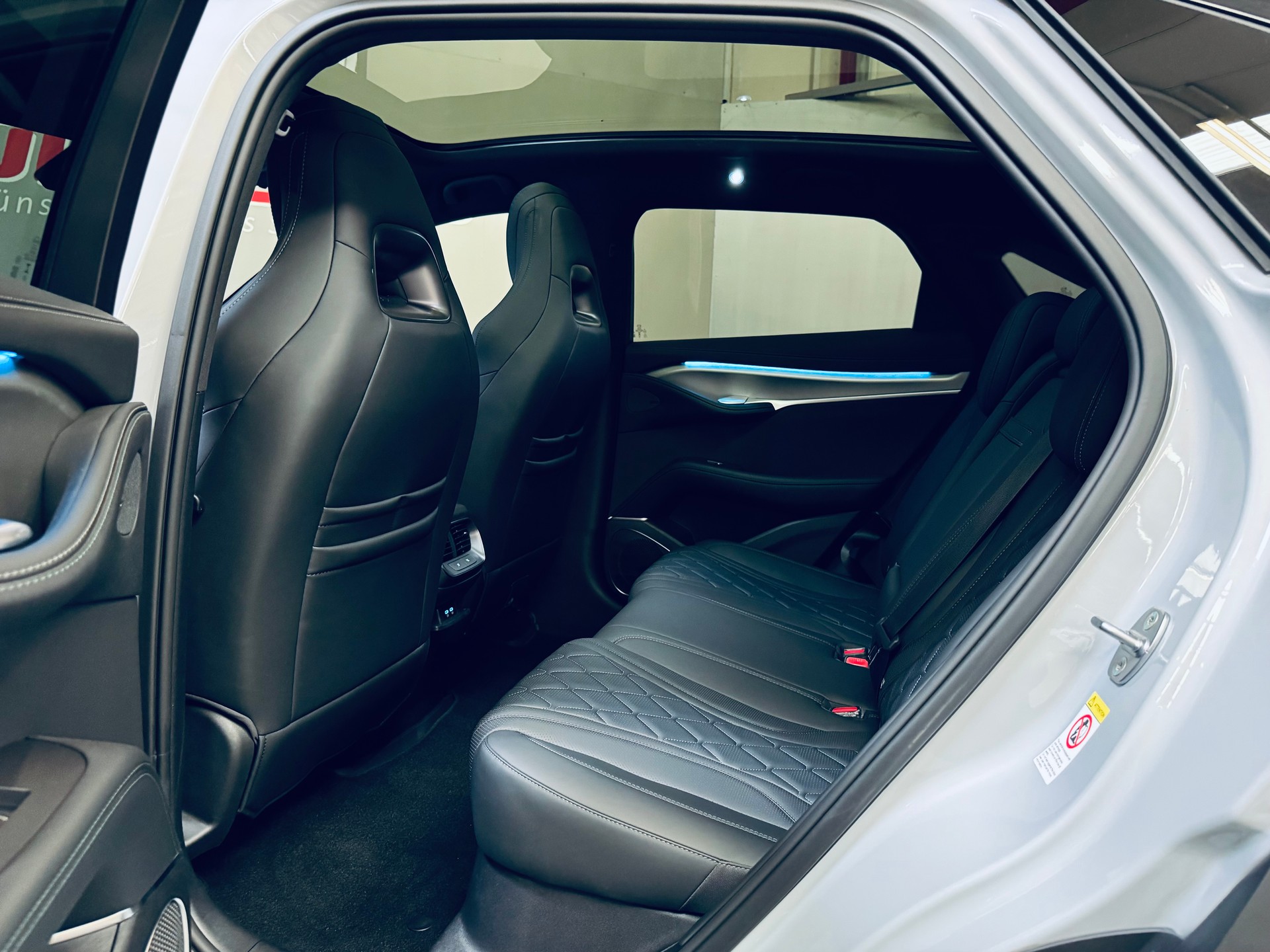 BYD Sealion 7 91,3 kWh Excellence AWD-image-11