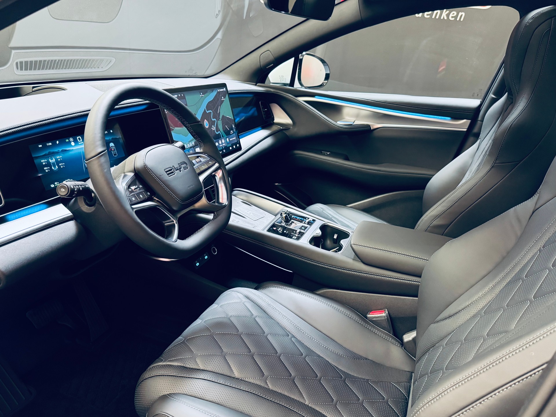 BYD Sealion 7 91,3 kWh Excellence AWD-image-13