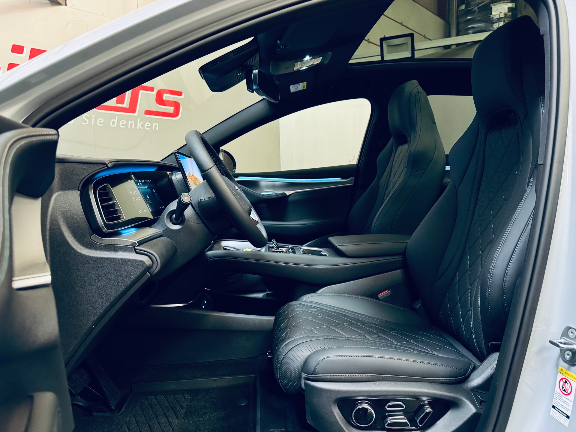 BYD Sealion 7 91,3 kWh Excellence AWD-image-10
