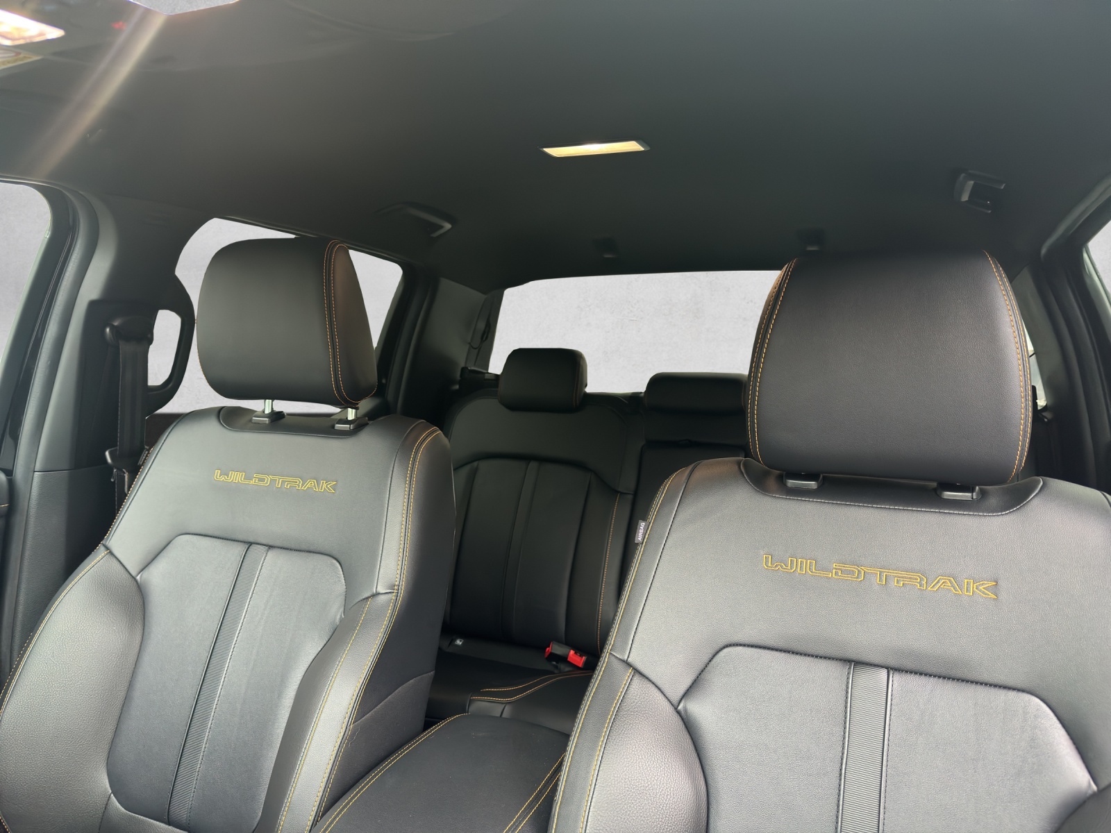 FORD Ranger Wildtrak 3.0 Eco Blue e-4WD Automat-image-9