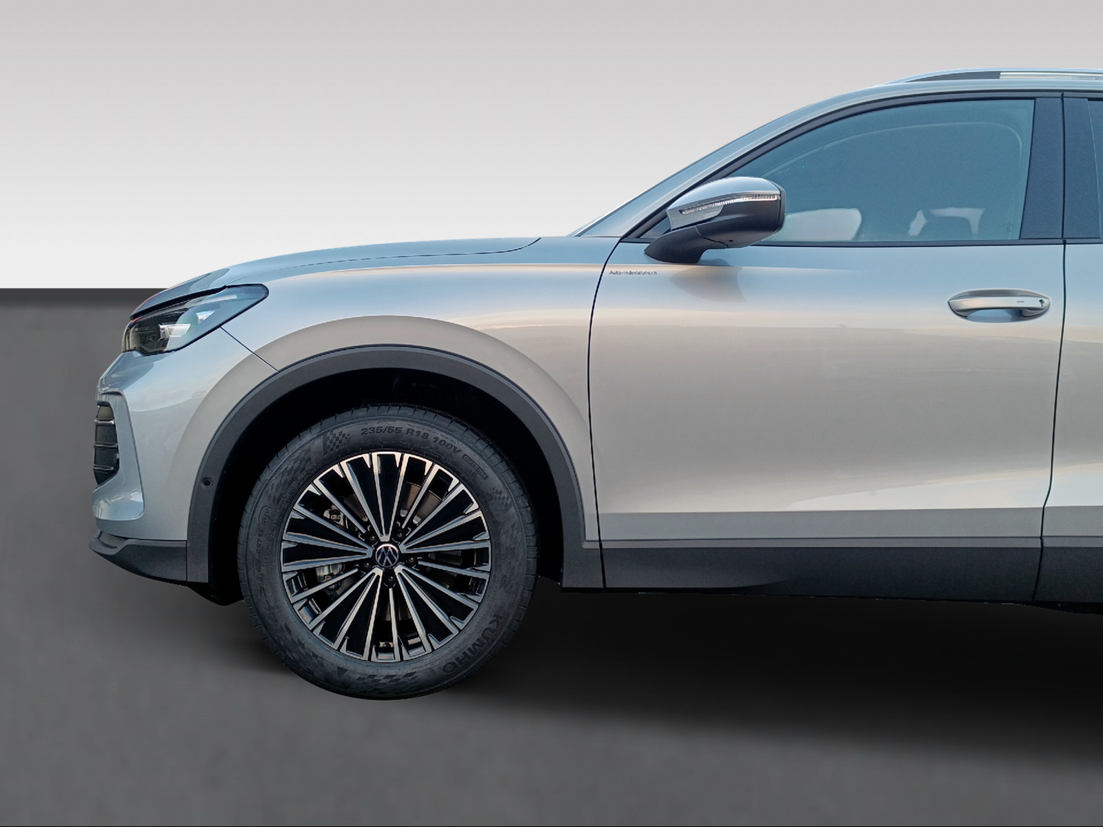 VW Tiguan Life UNITED / 2.0TSI 204PS / Allrad / Top Ausstattung-showroom-element-2