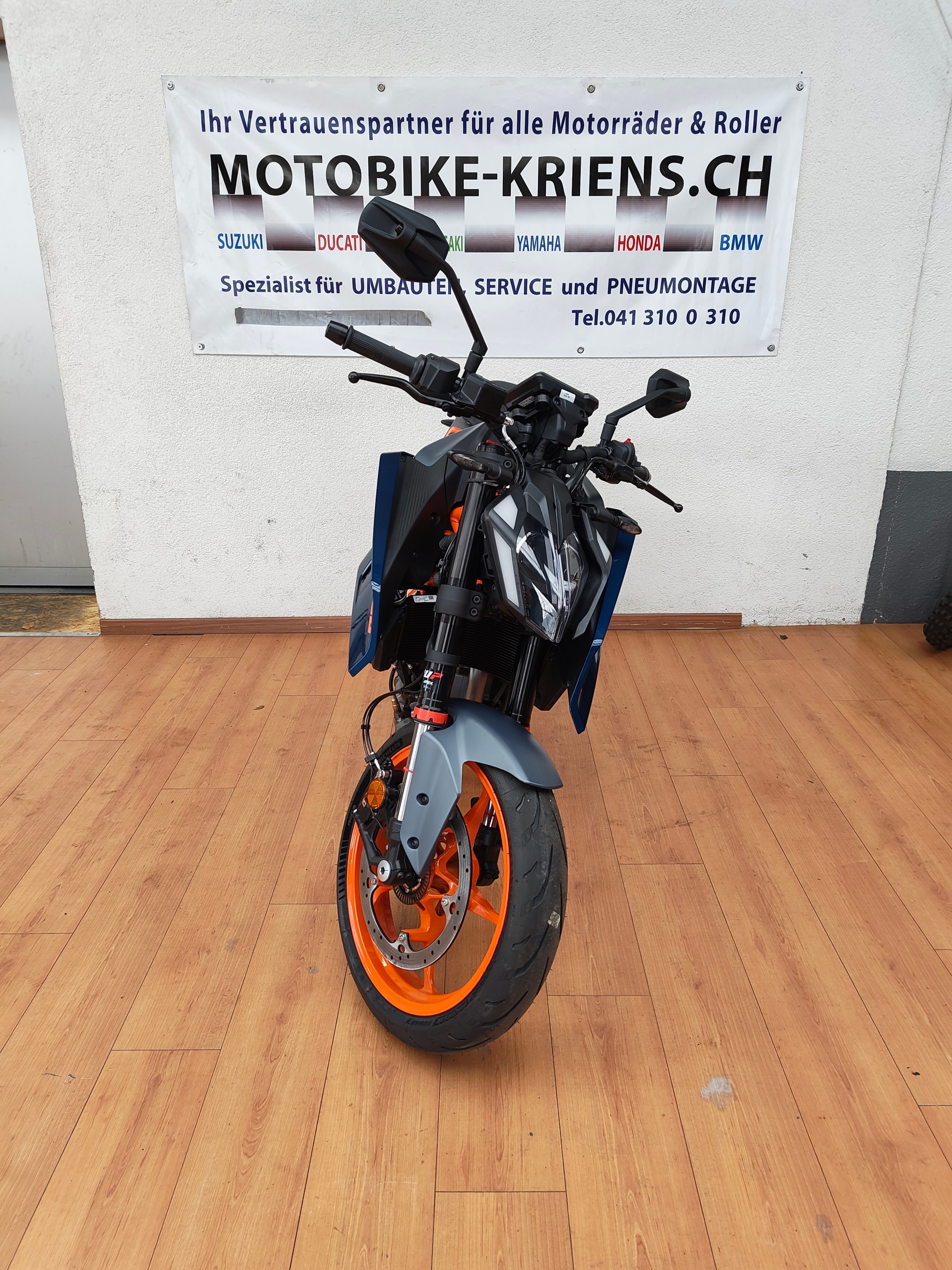 KTM 390 Duke-image-1