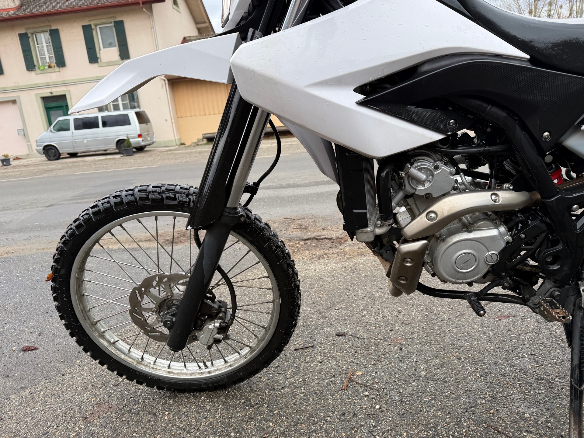 YAMAHA WR 125 R-image-4