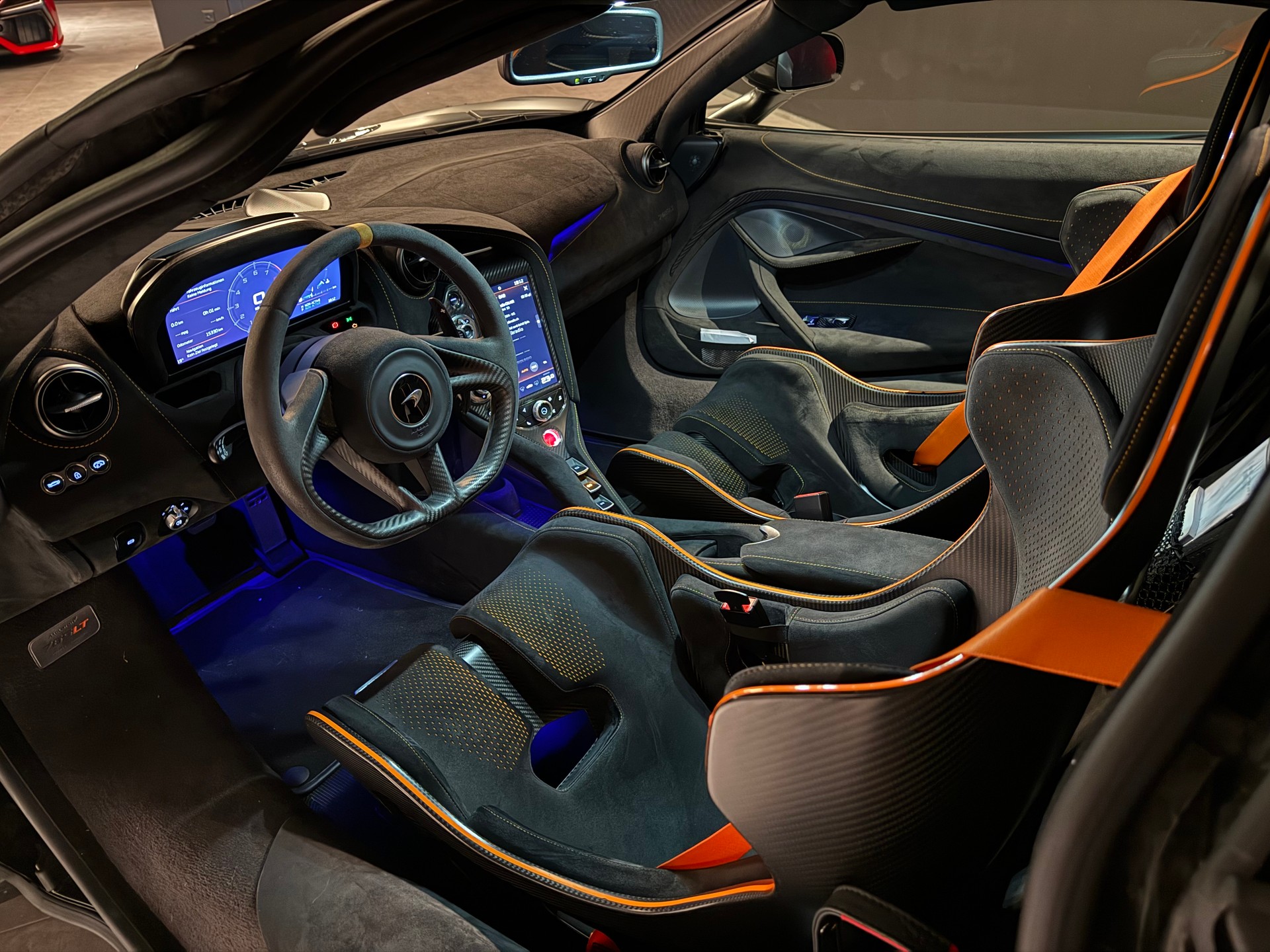 McLAREN 765 LT Coupé 4.0 V8 SSG-image-7