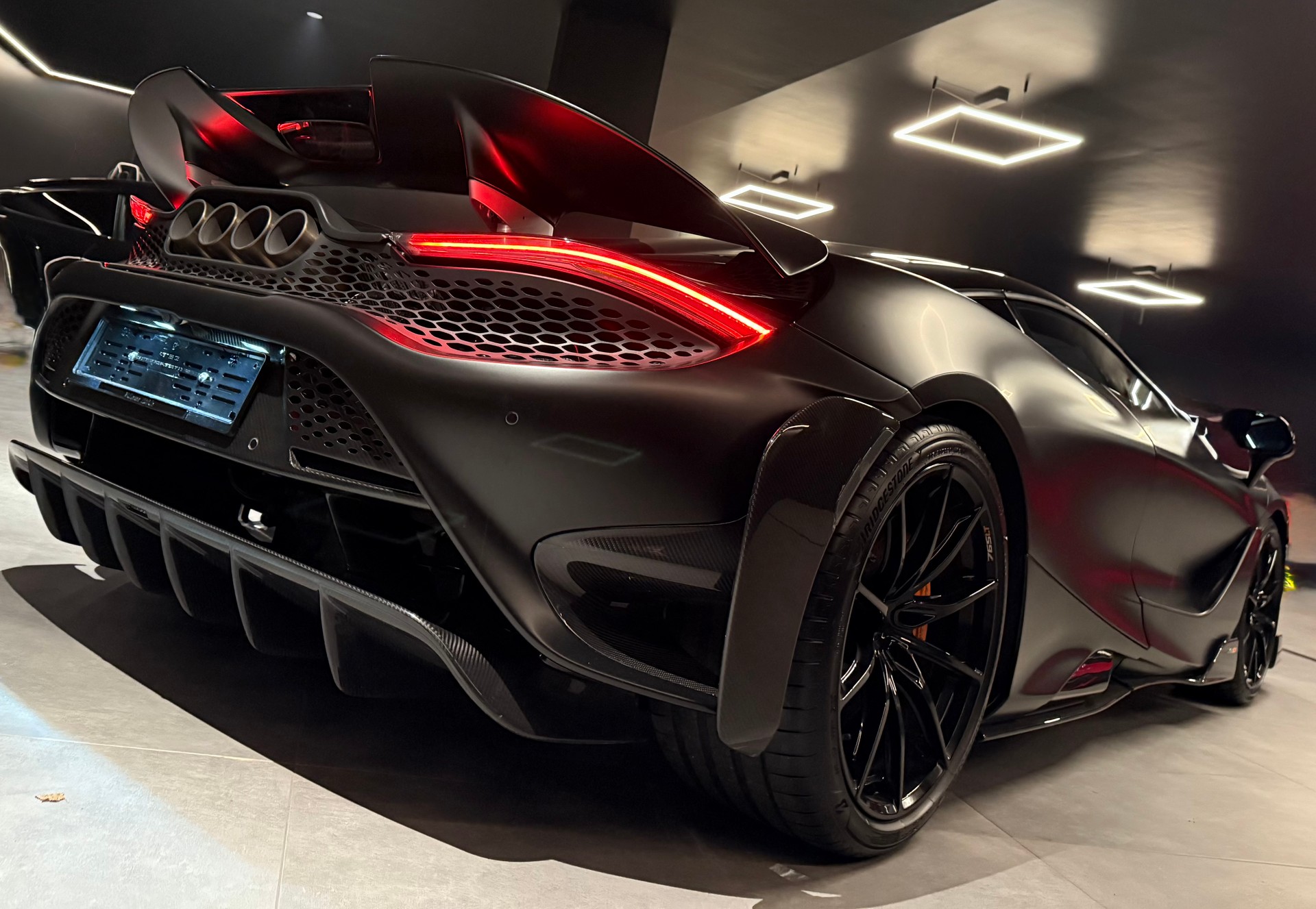 McLAREN 765 LT Coupé 4.0 V8 SSG-image-5