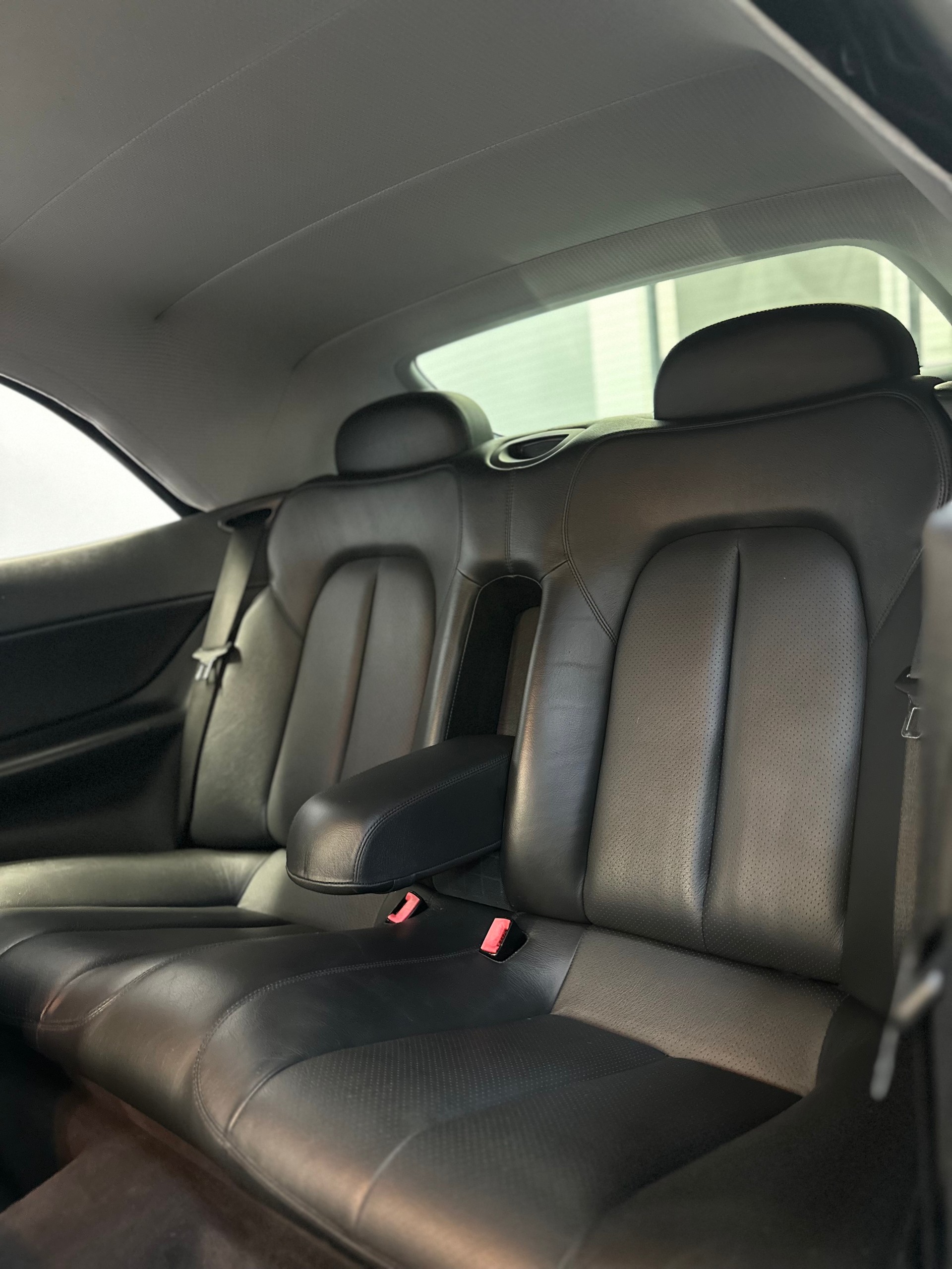 MERCEDES-BENZ CLK 320 Elégance Automatic-image-14