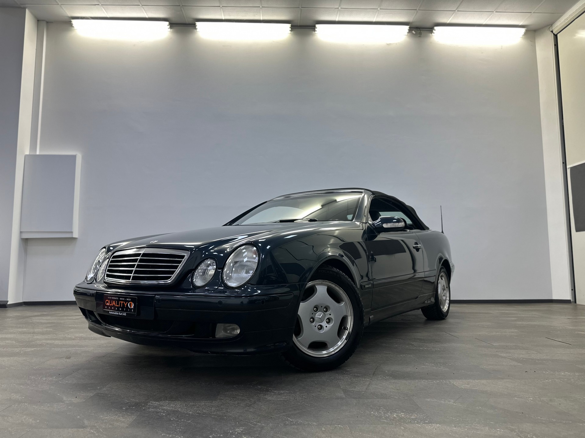 MERCEDES-BENZ CLK 320 Elégance Automatic-showroom-element-1